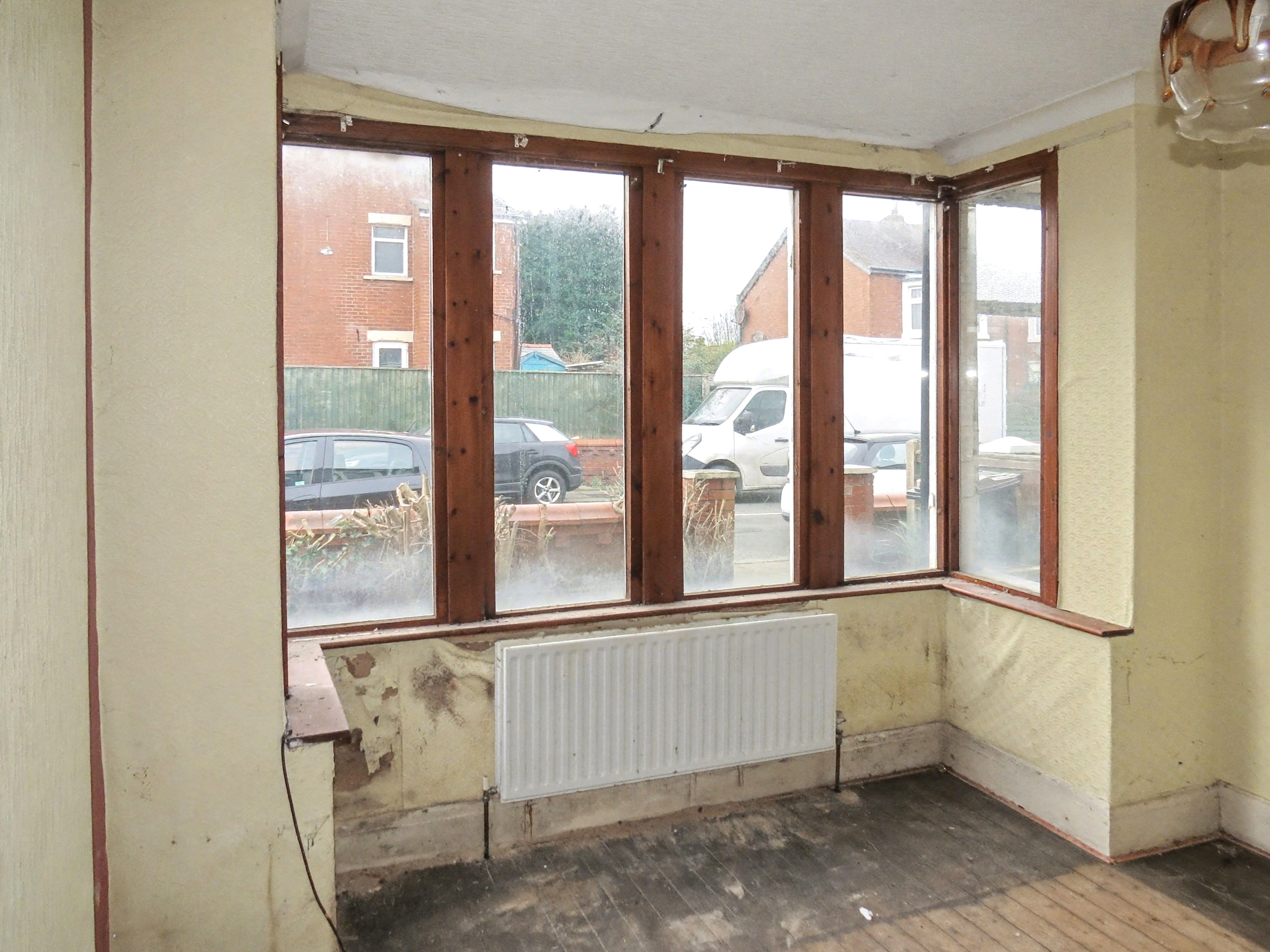 Image 2 of 17