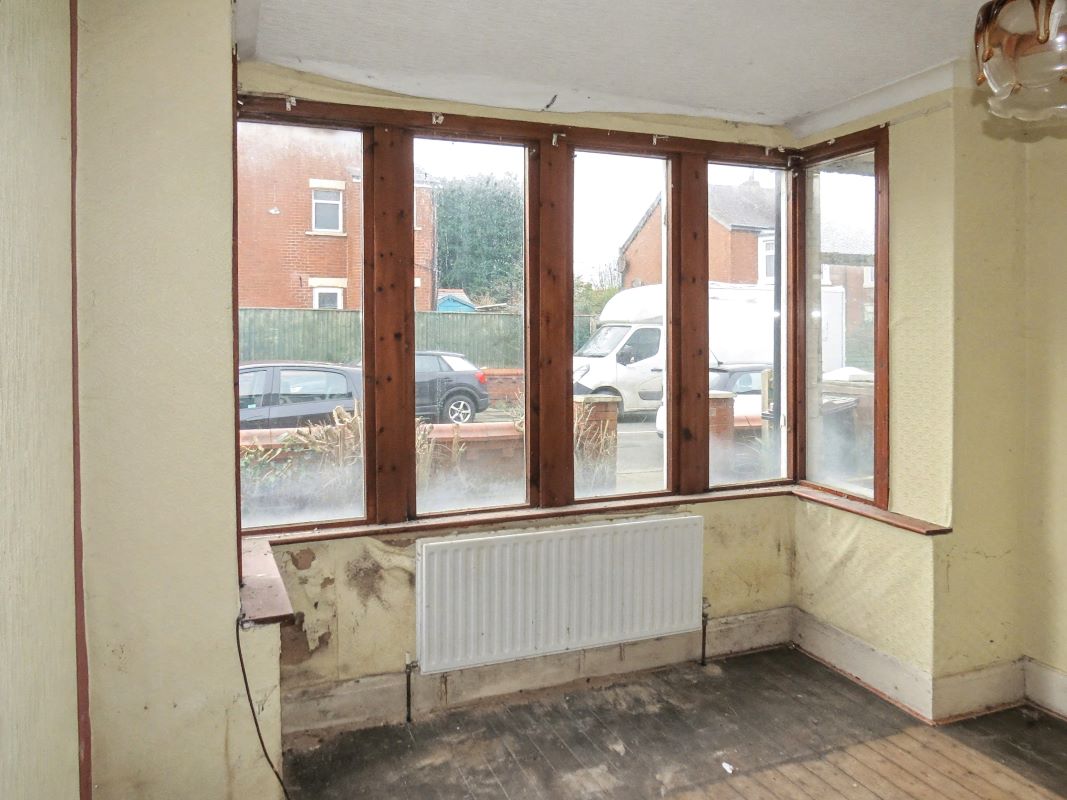 Image 2 of 17
