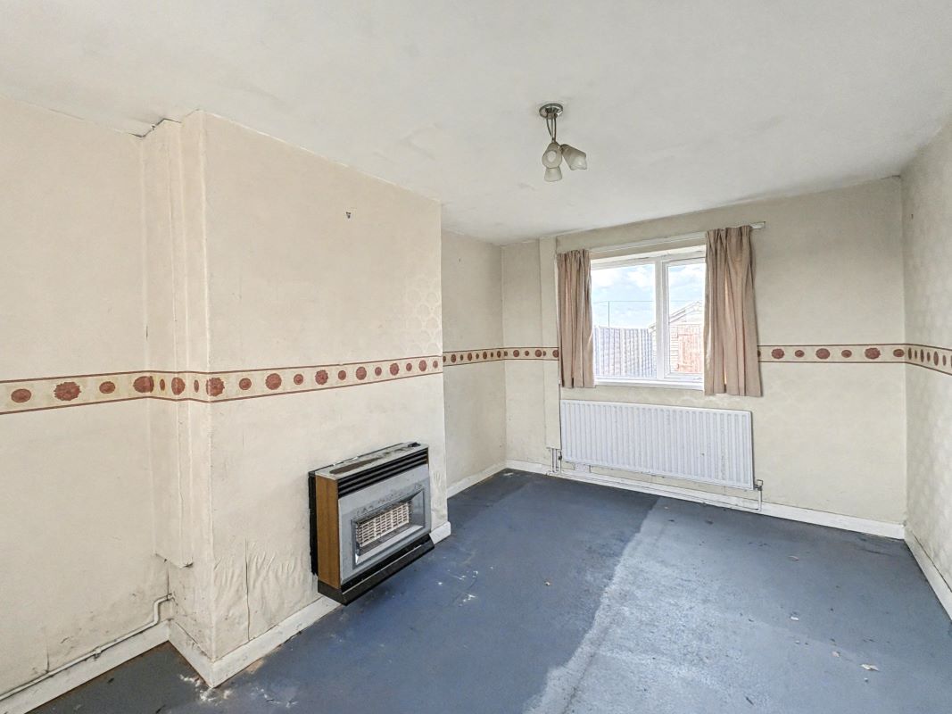 Image 2 of 18