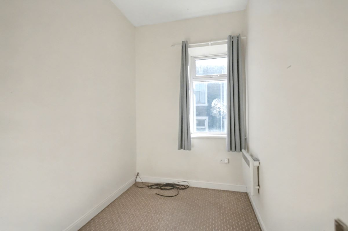 Image 16 of 19
