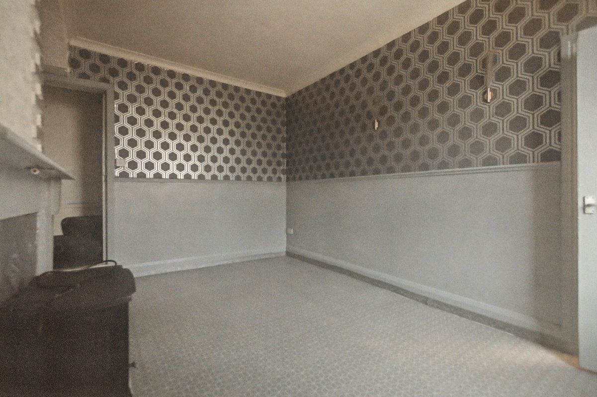 Image 3 of 14
