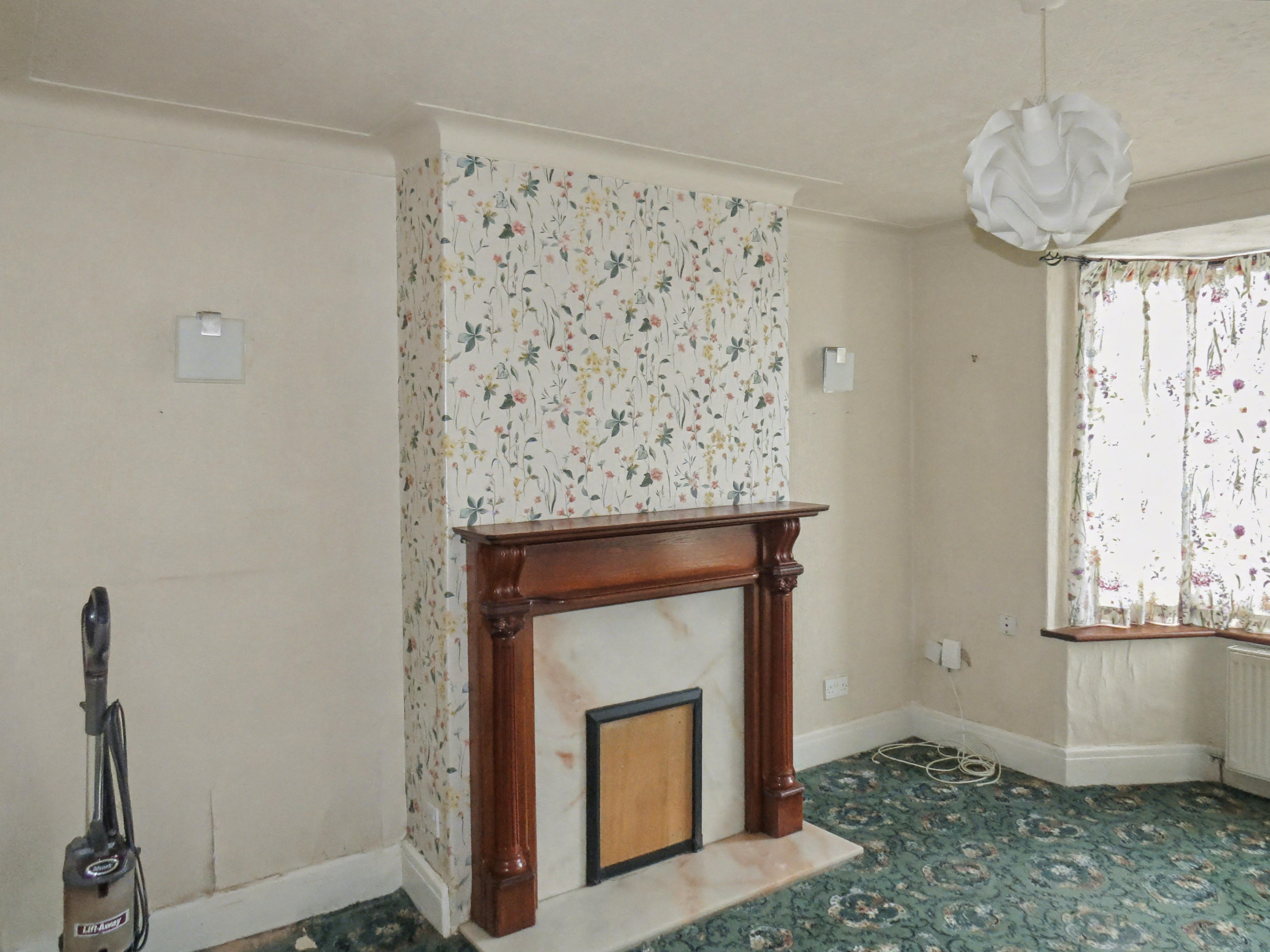 Image 2 of 18