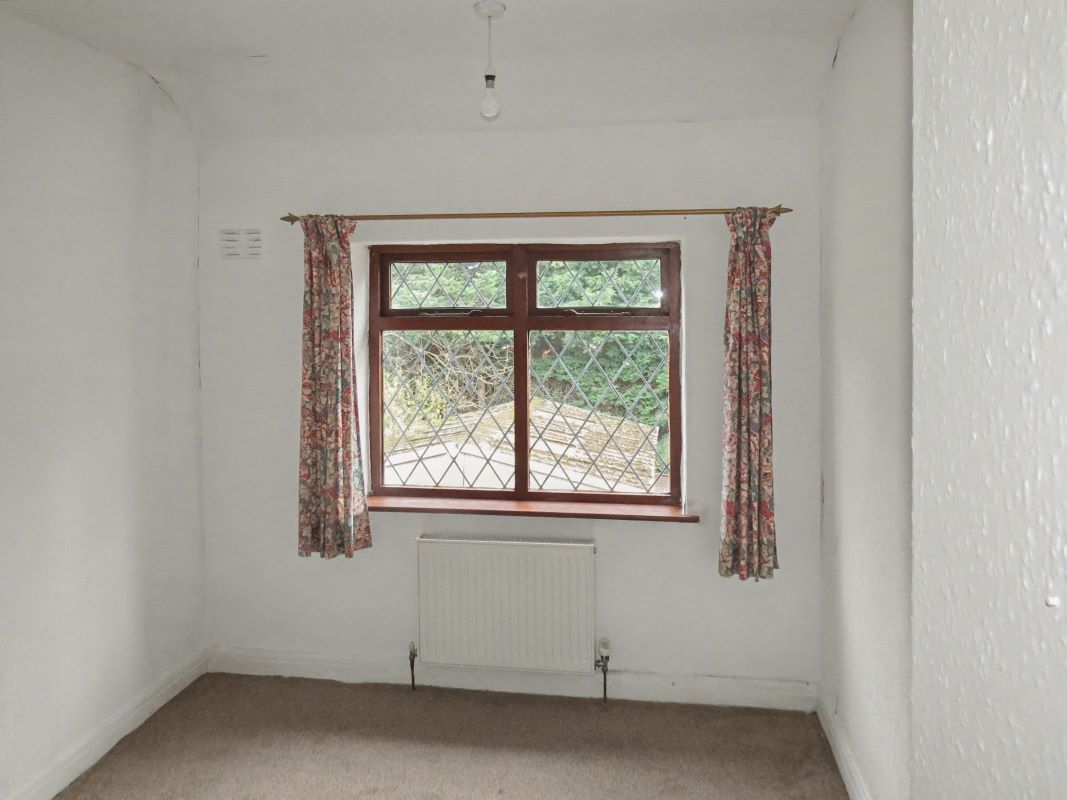 Image 11 of 18