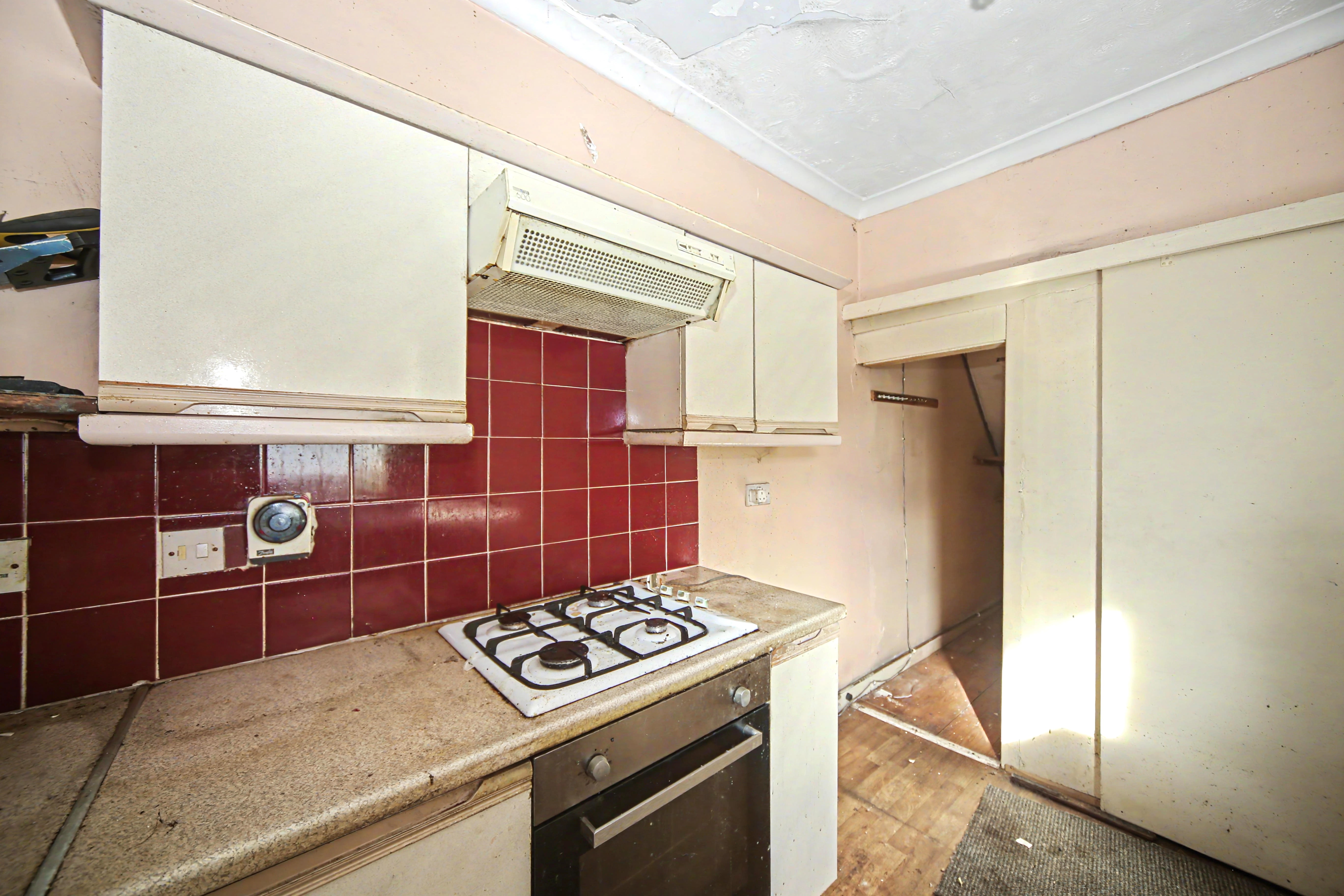 Image 10 of 21