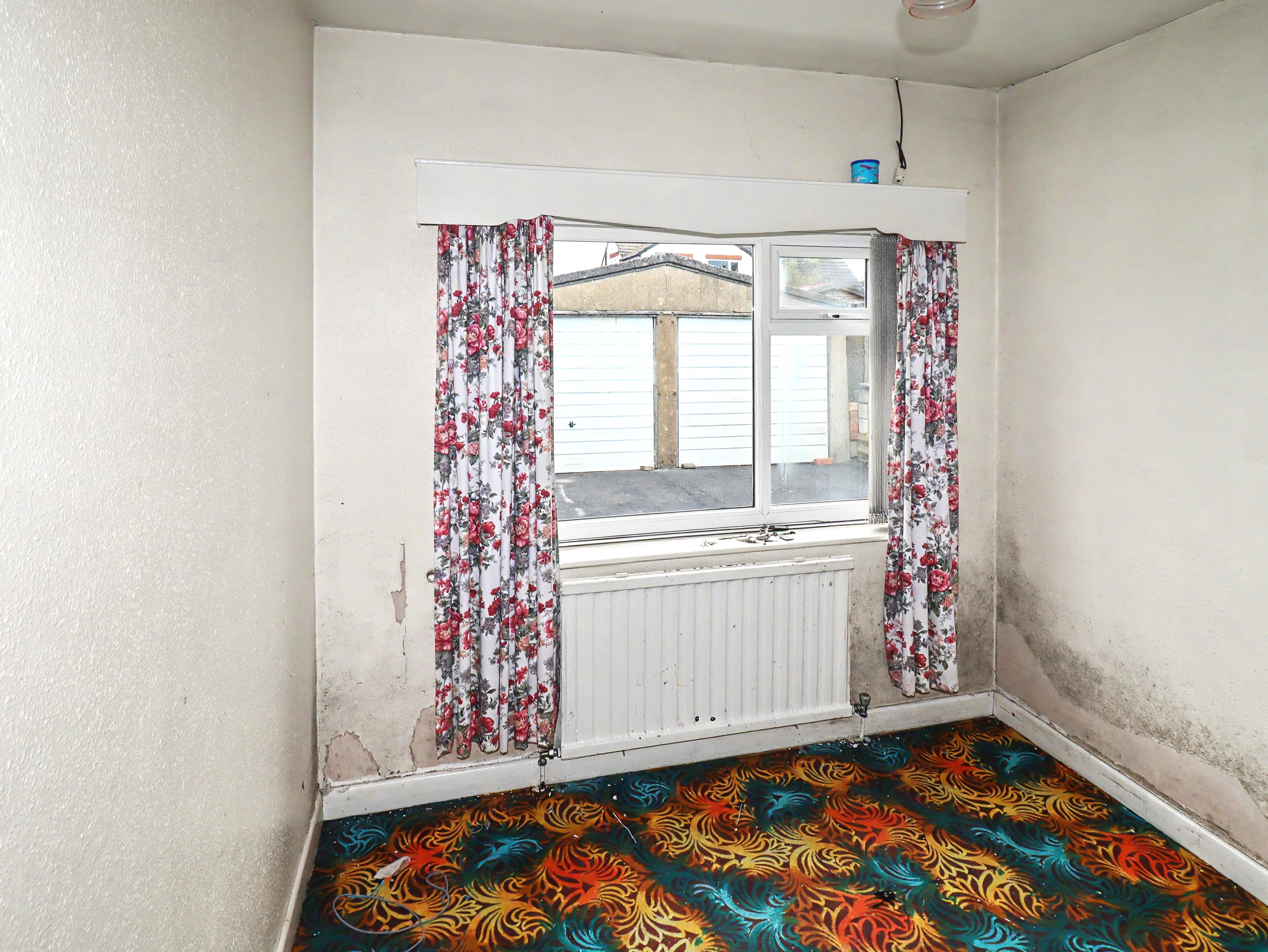Image 7 of 17
