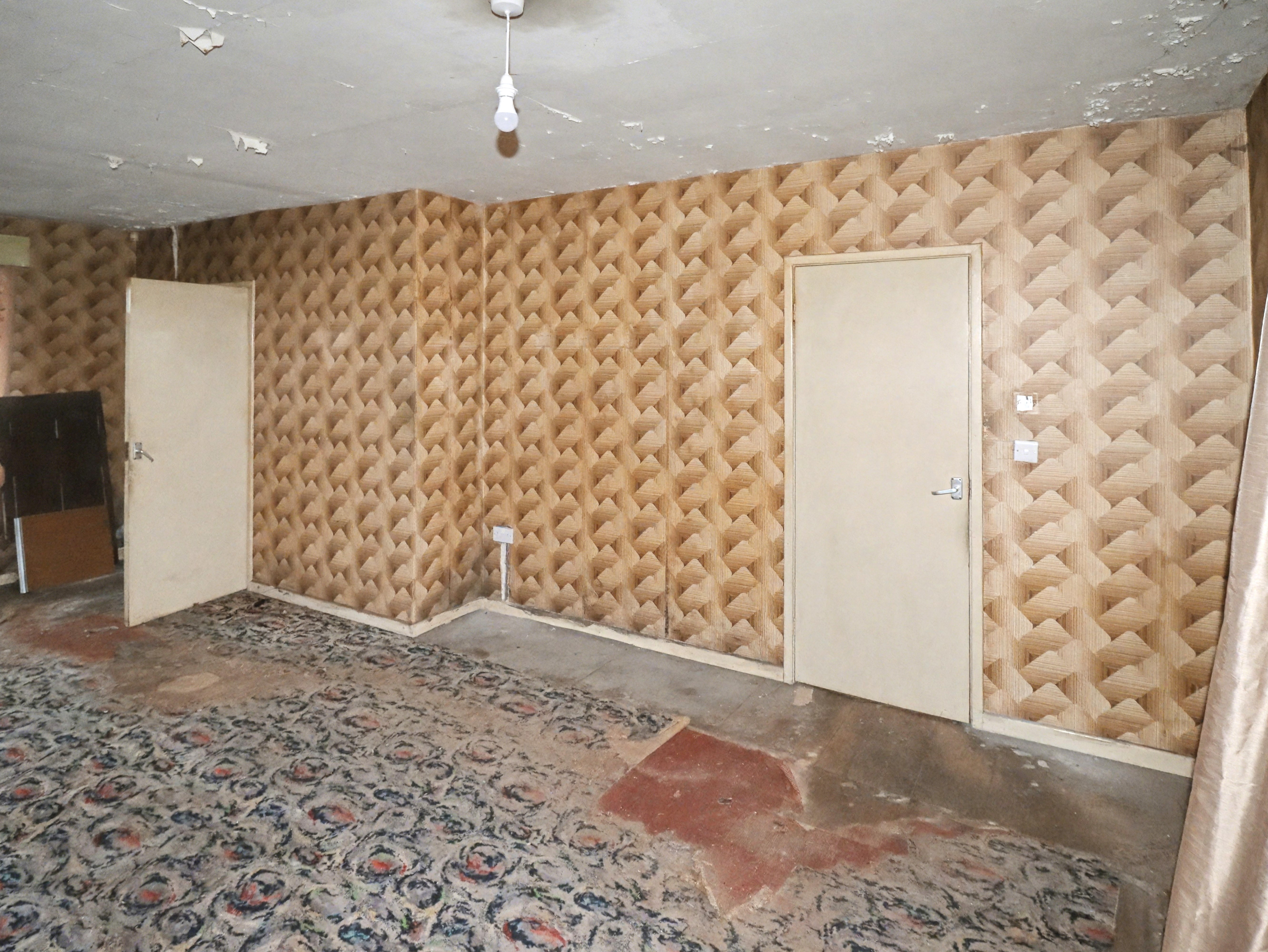 Image 4 of 15