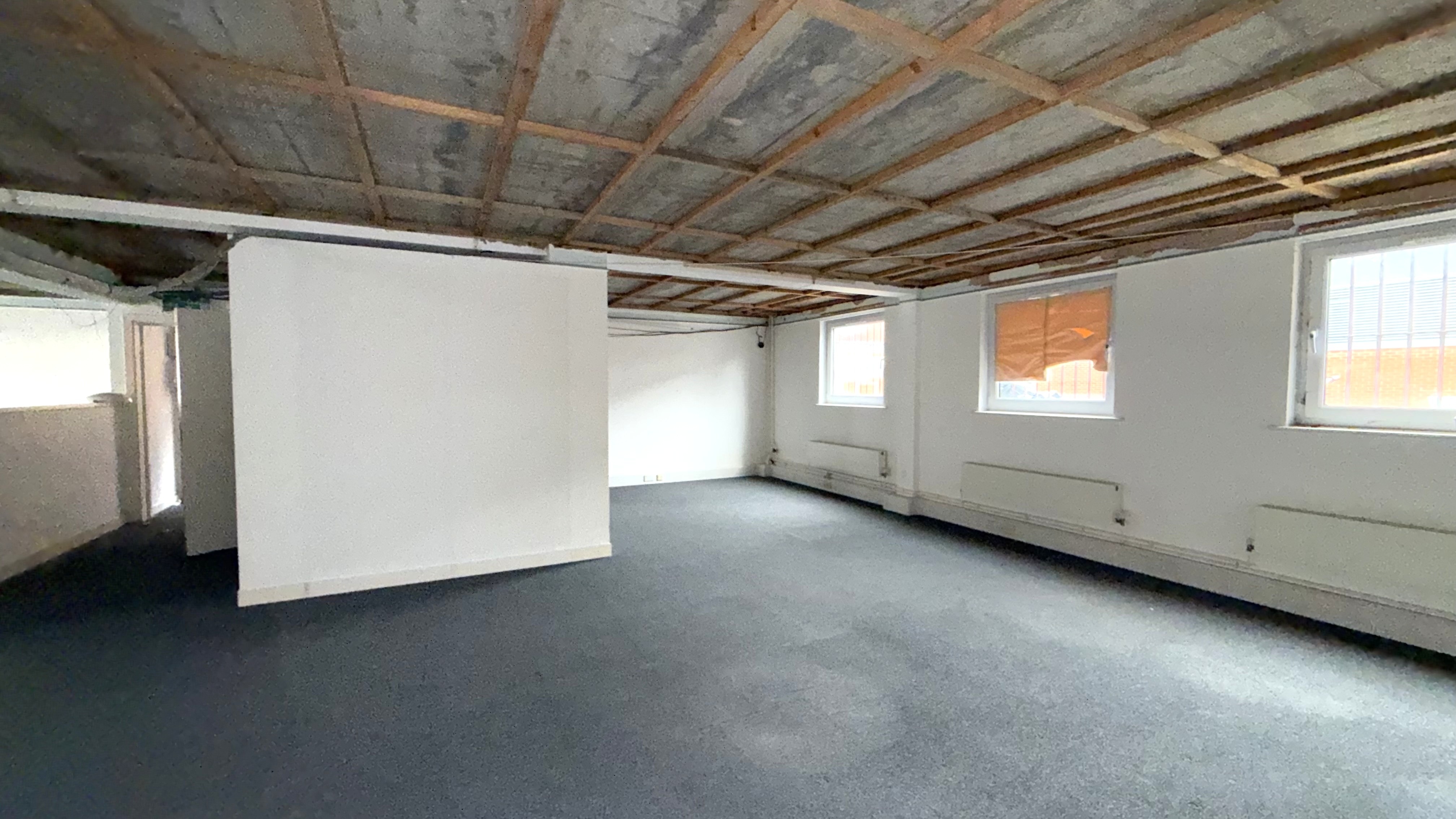 Image 4 of 14