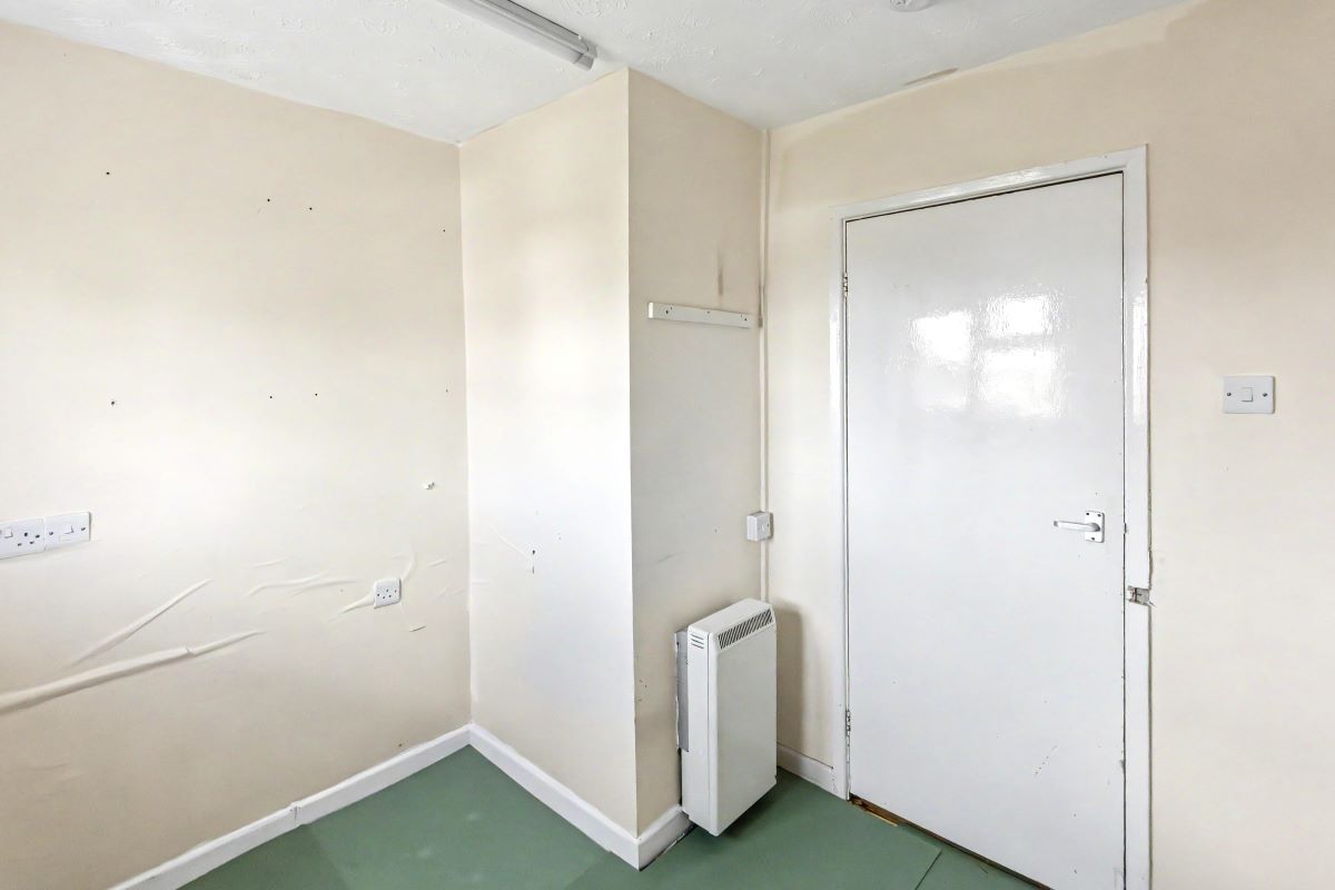 Image 7 of 14