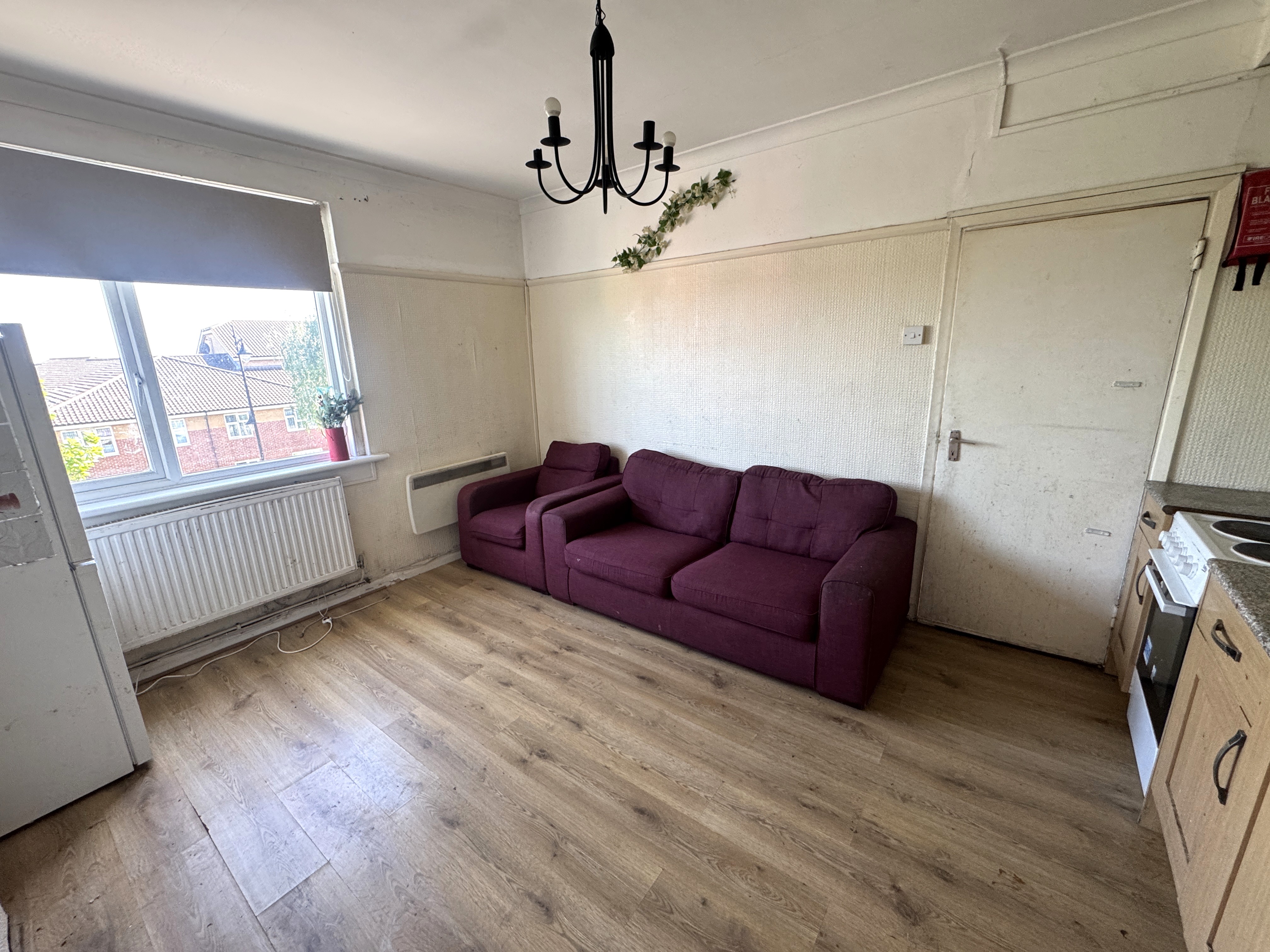 Image 2 of 12