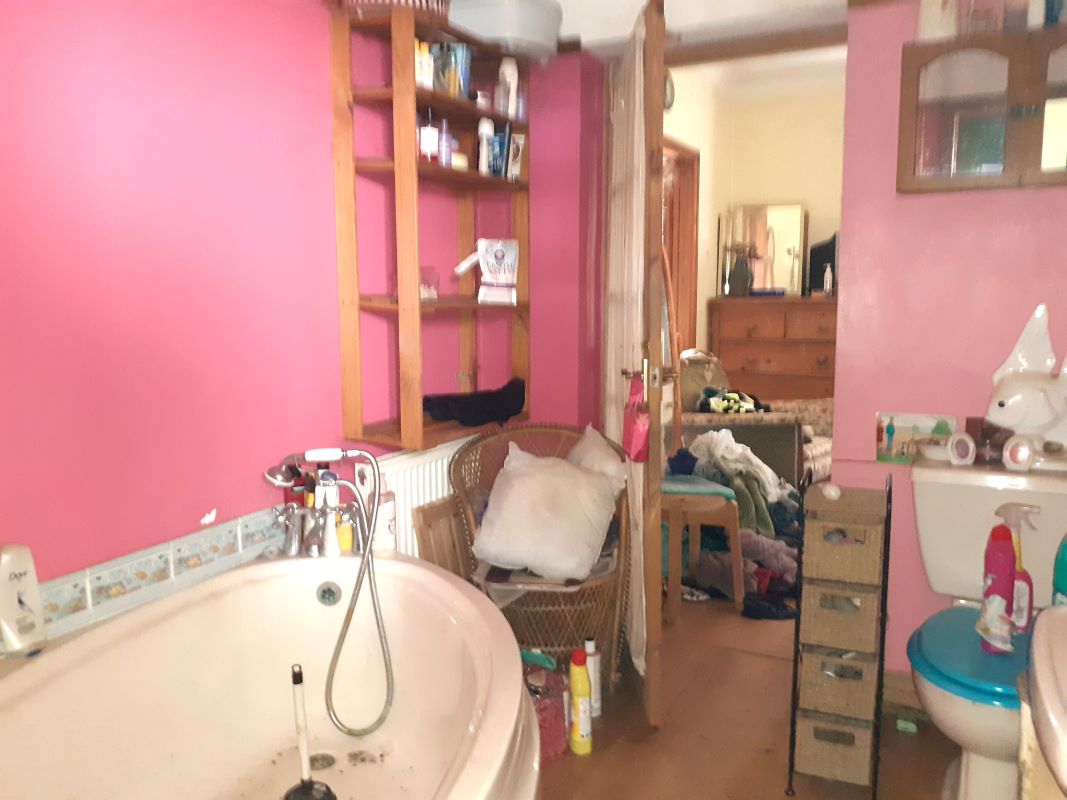 Image 6 of 7