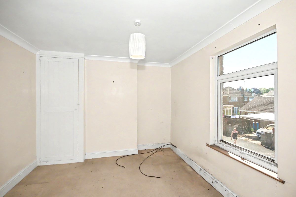 Image 11 of 17