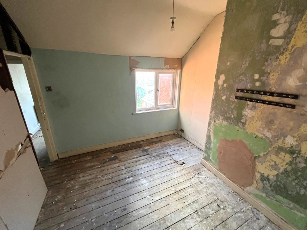 Image 10 of 14