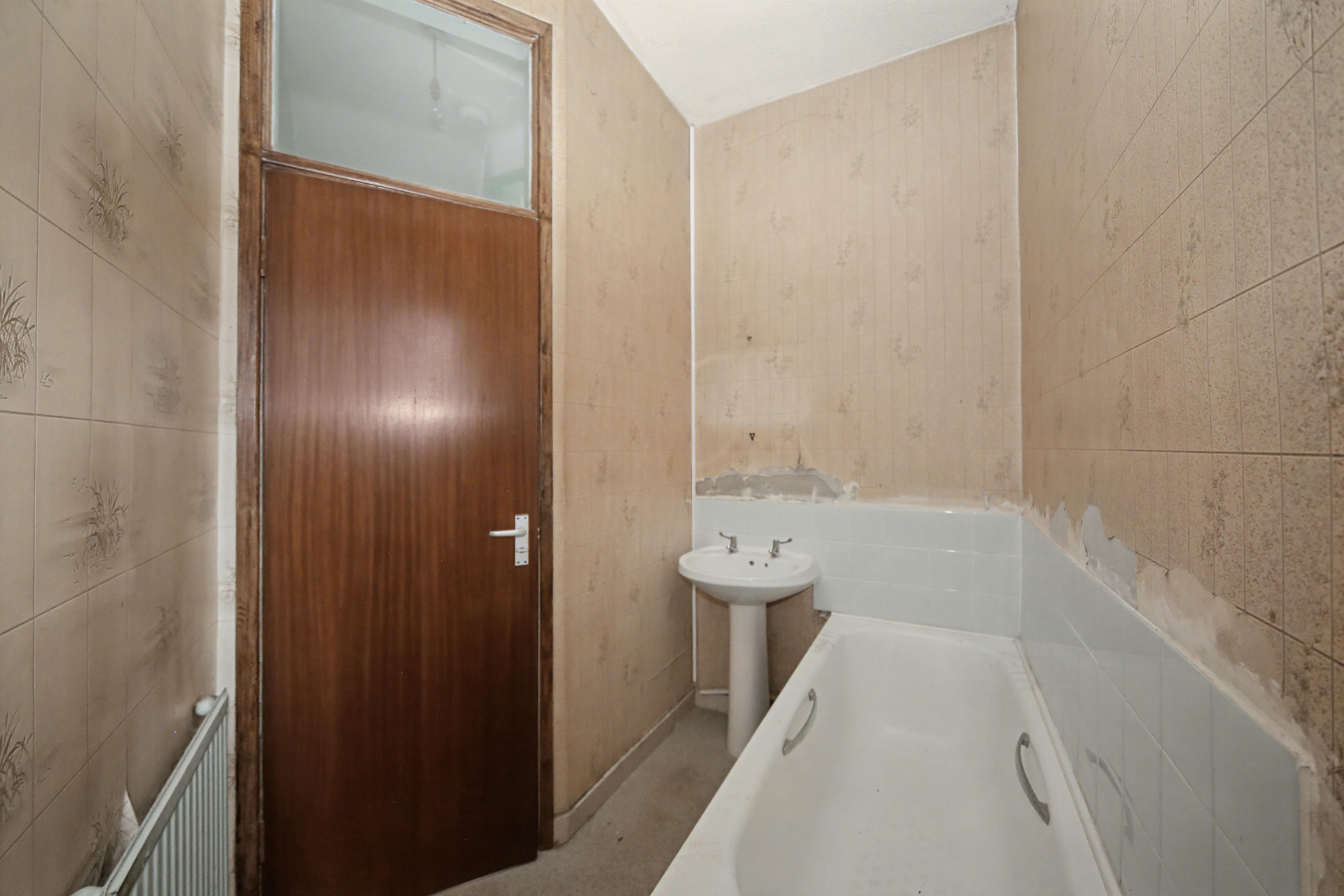 Image 16 of 18