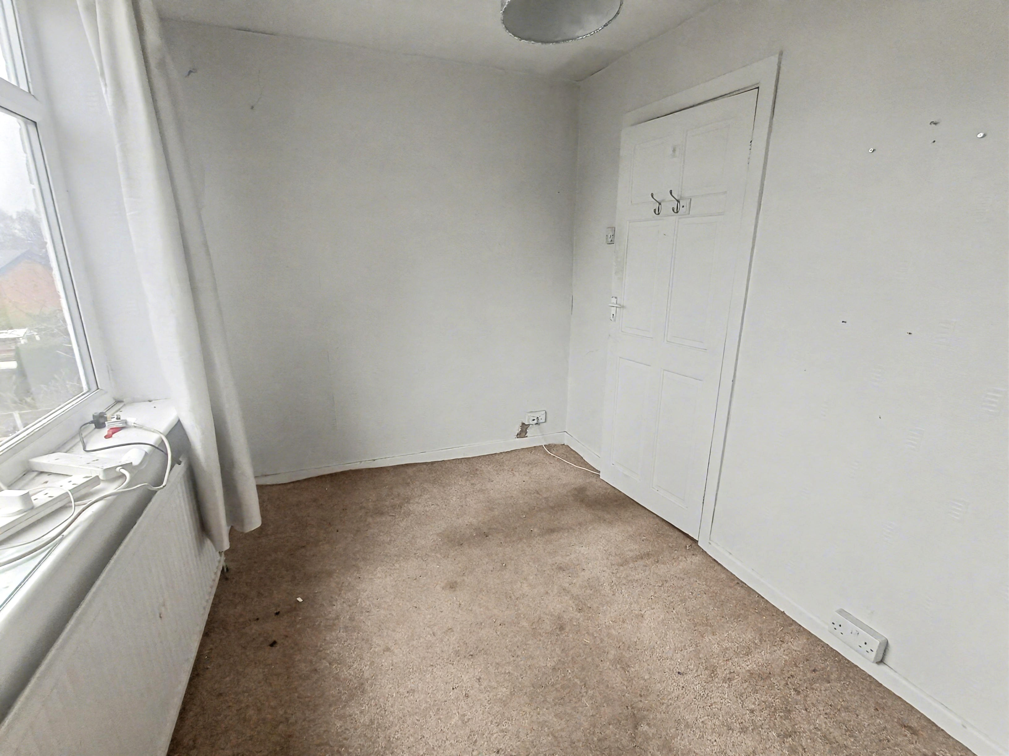 Image 10 of 18