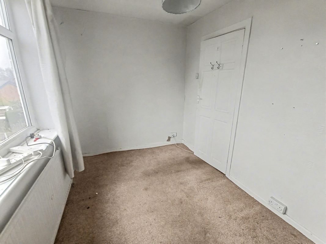 Image 10 of 18