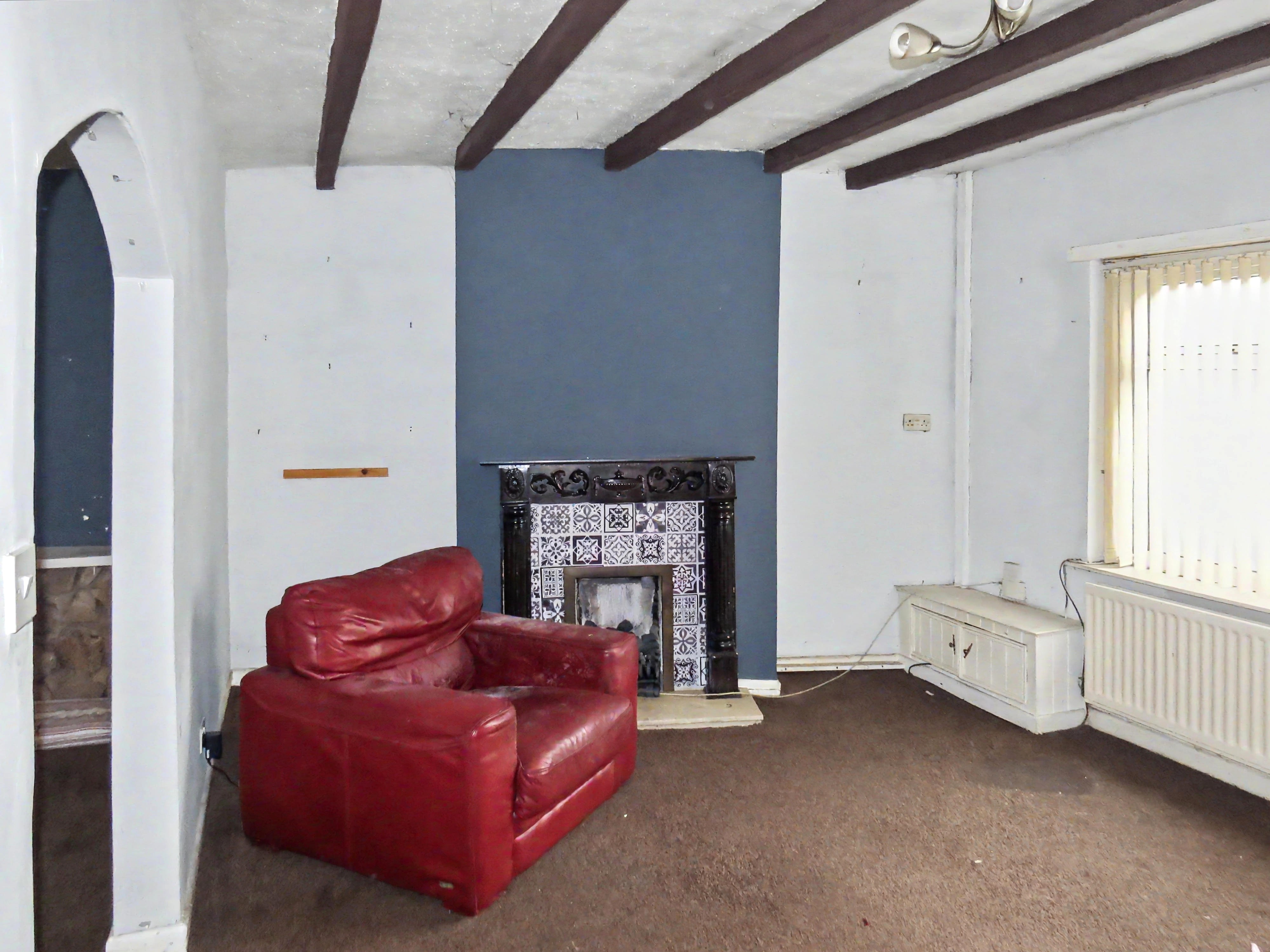 Image 3 of 19
