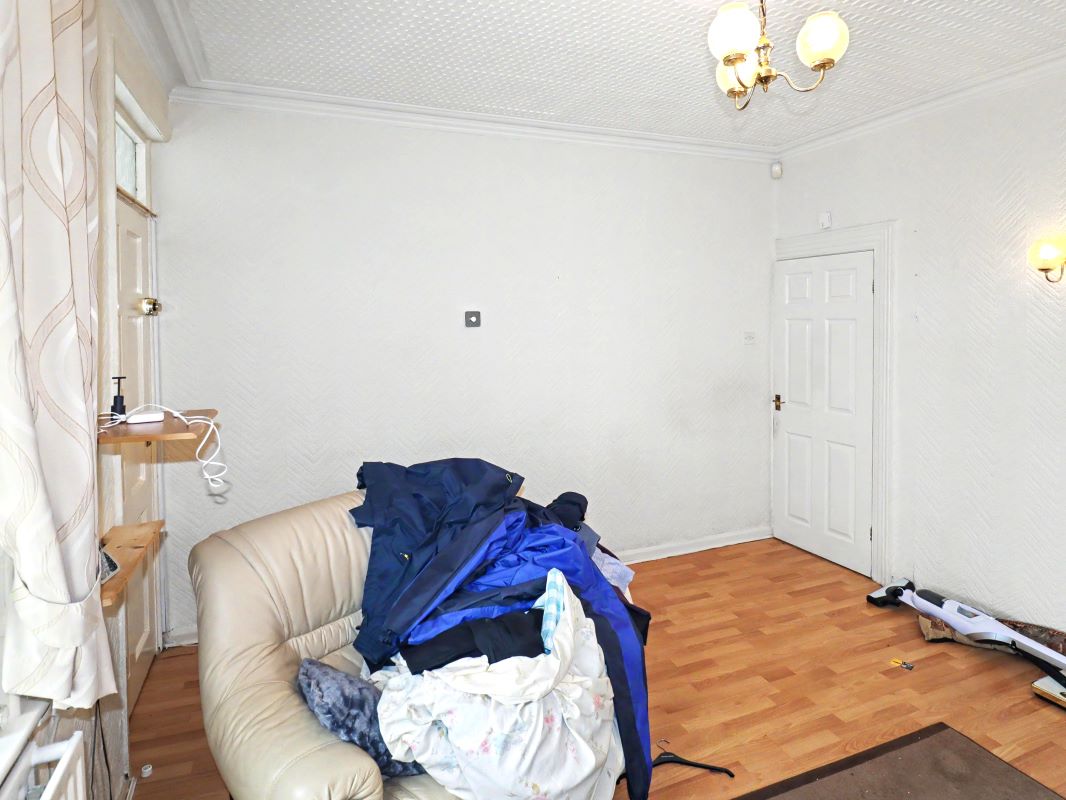 Image 4 of 13
