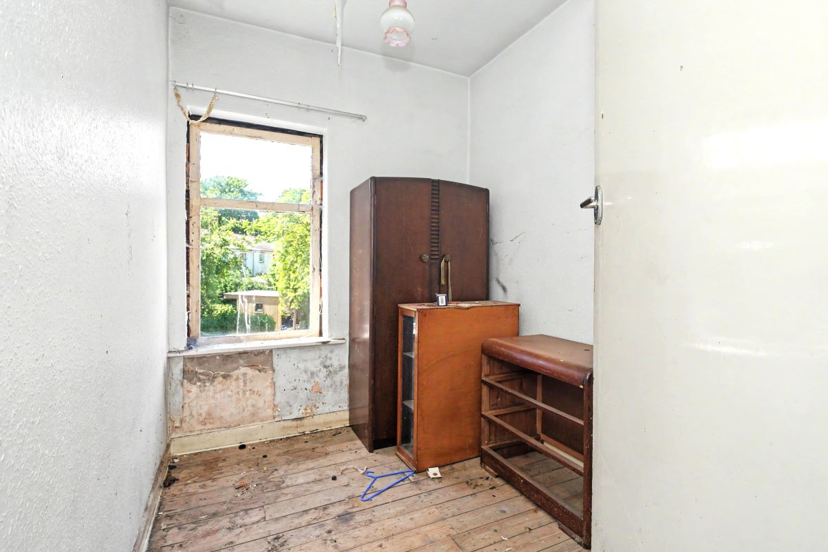 Image 11 of 15