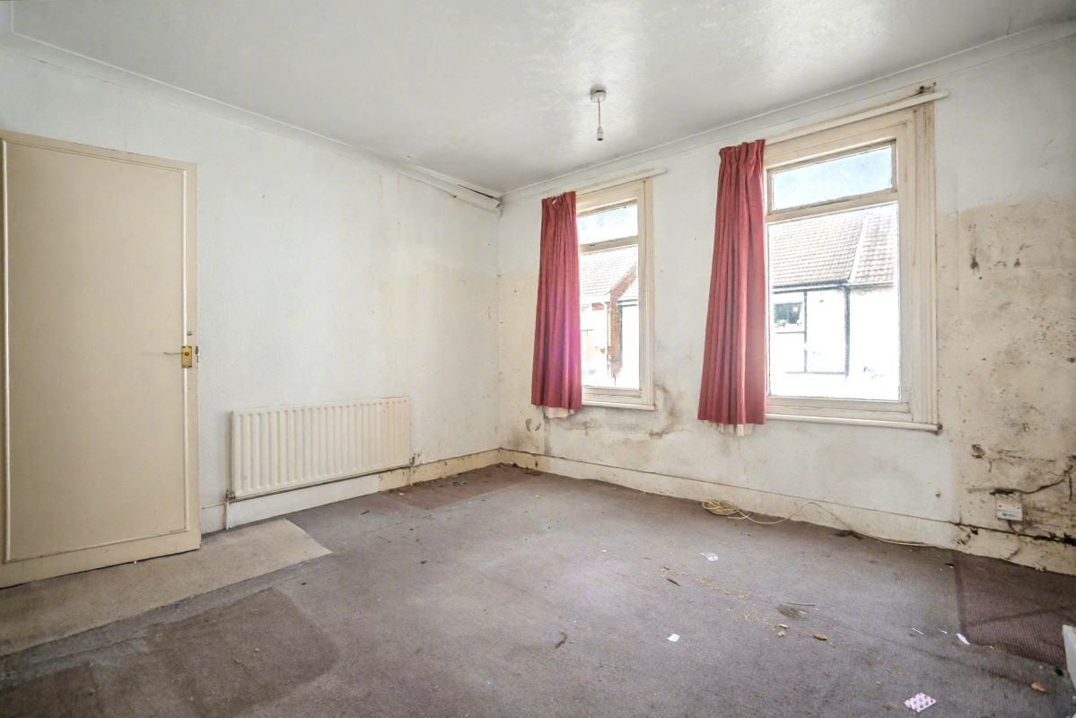 Image 7 of 13