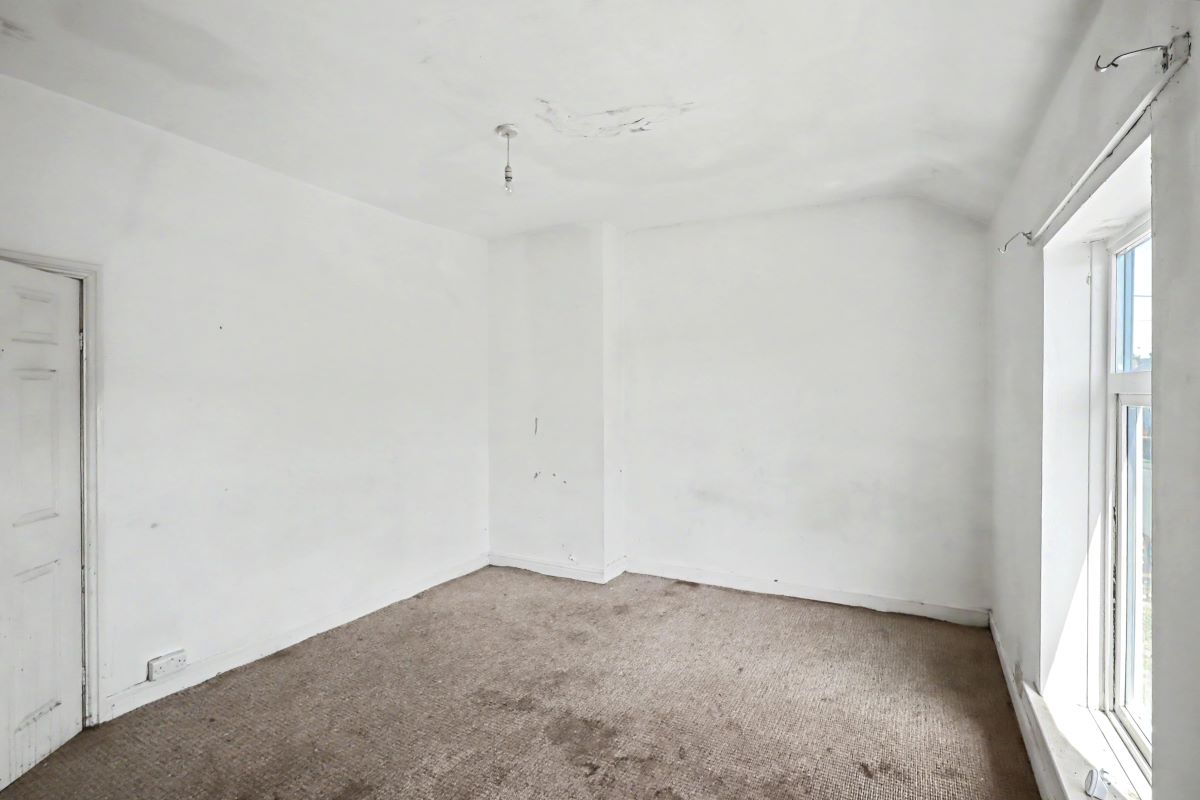 Image 9 of 14