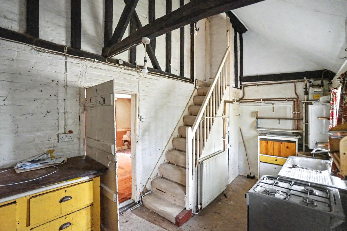 Image 10 of 20