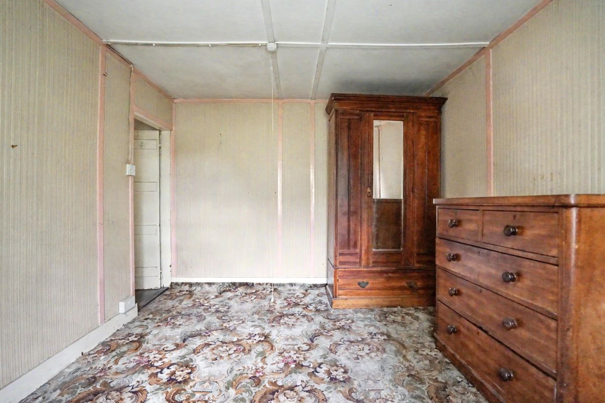 Image 12 of 20