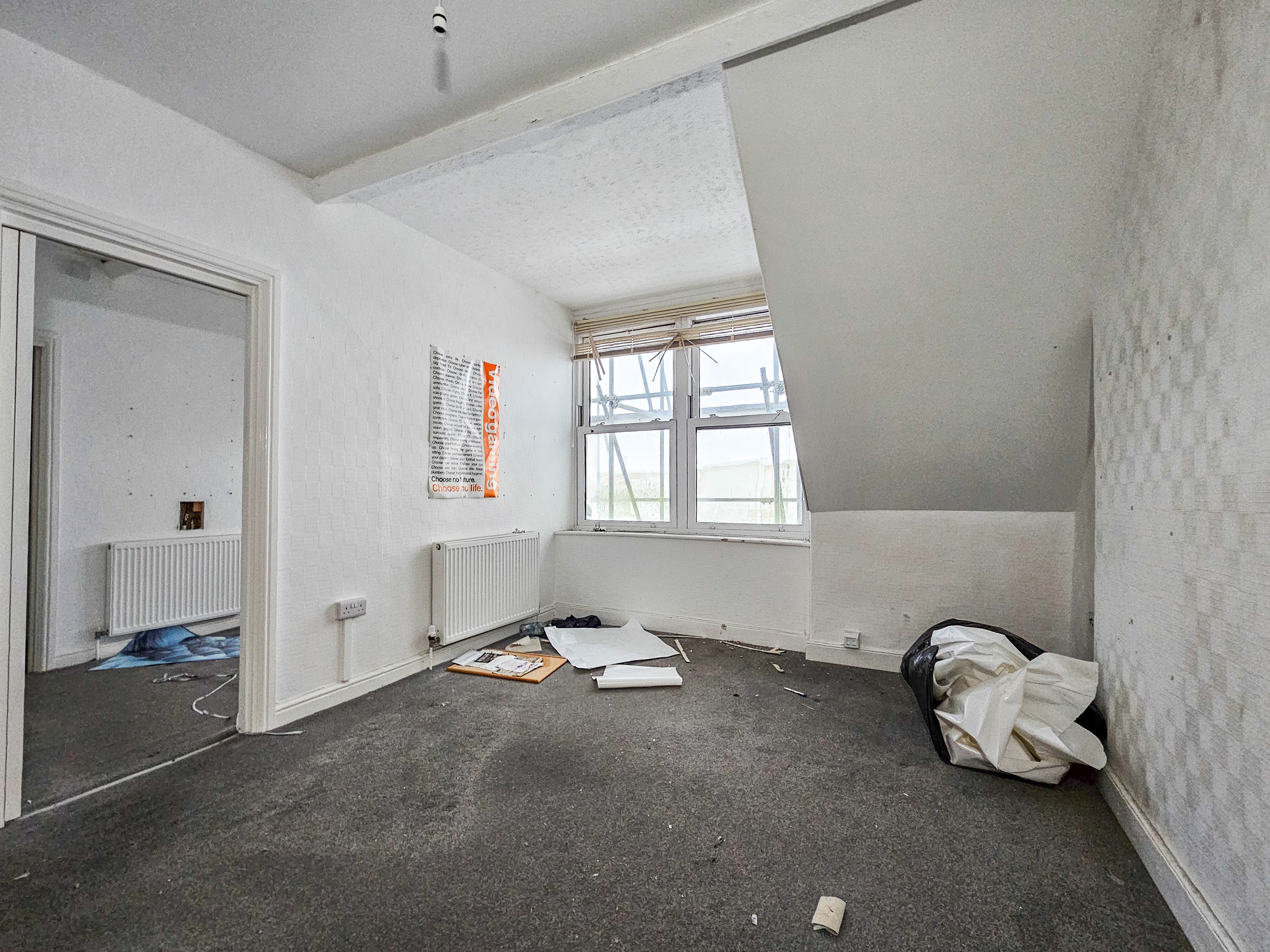 Image 11 of 19