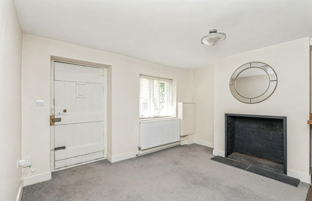 Image 4 of 10