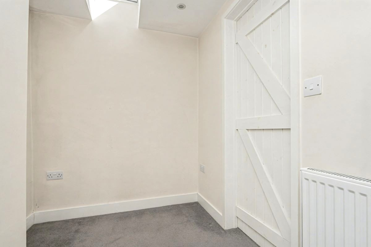 Image 7 of 10