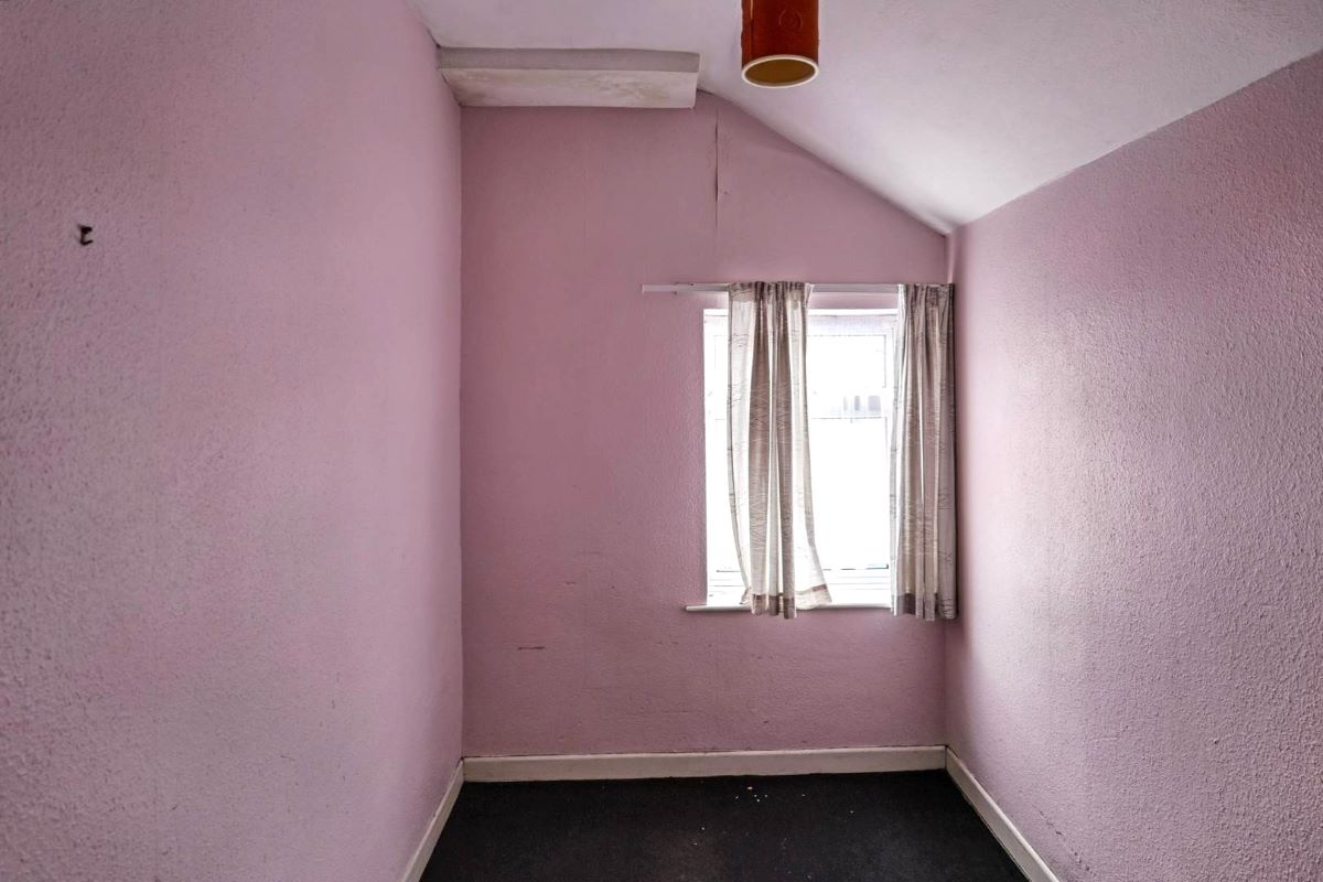 Image 10 of 15