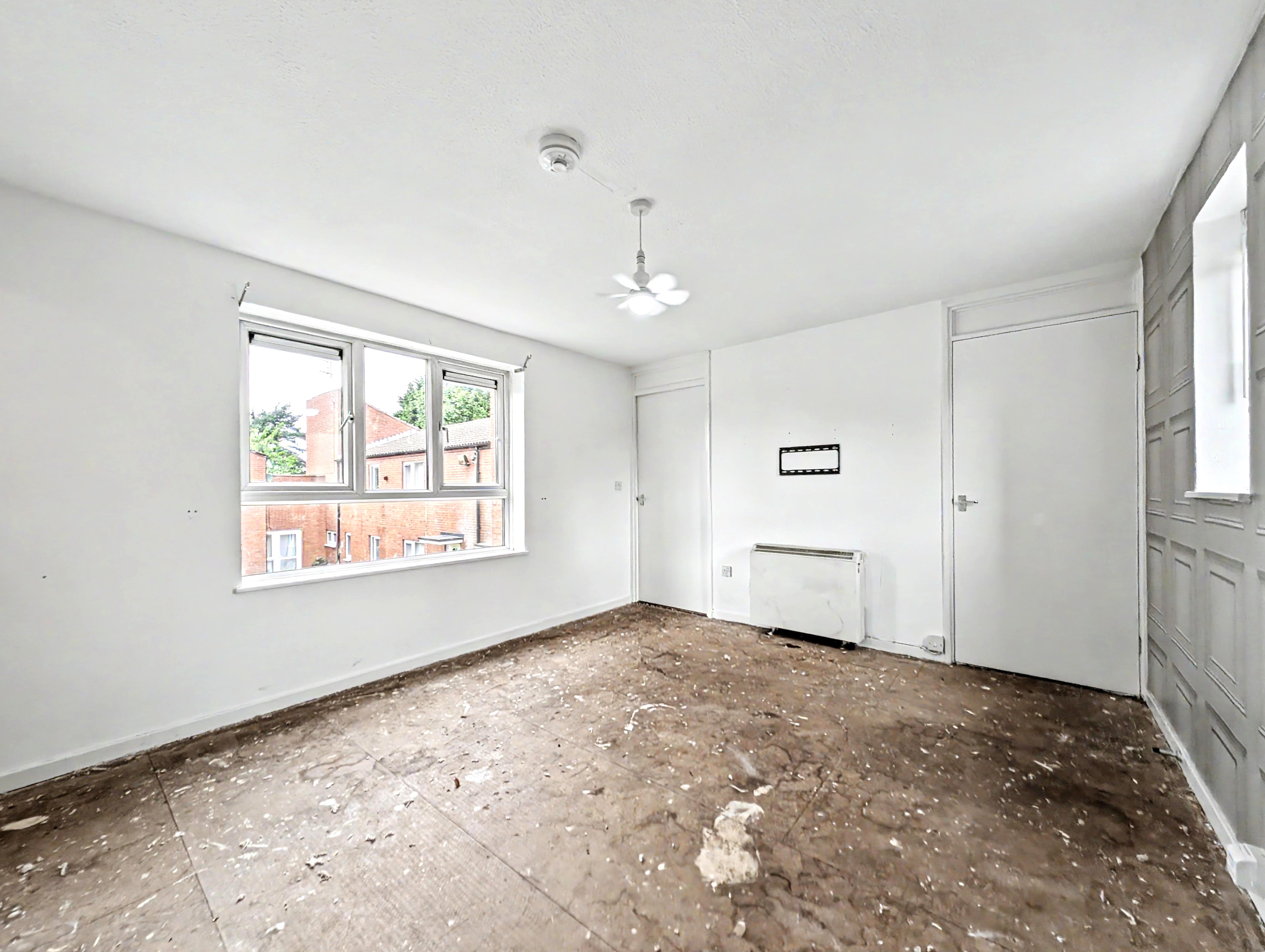 Image 2 of 14