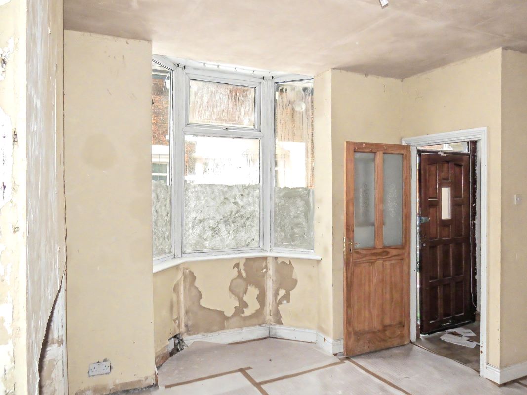 Image 2 of 15