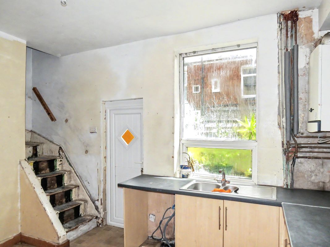 Image 7 of 15