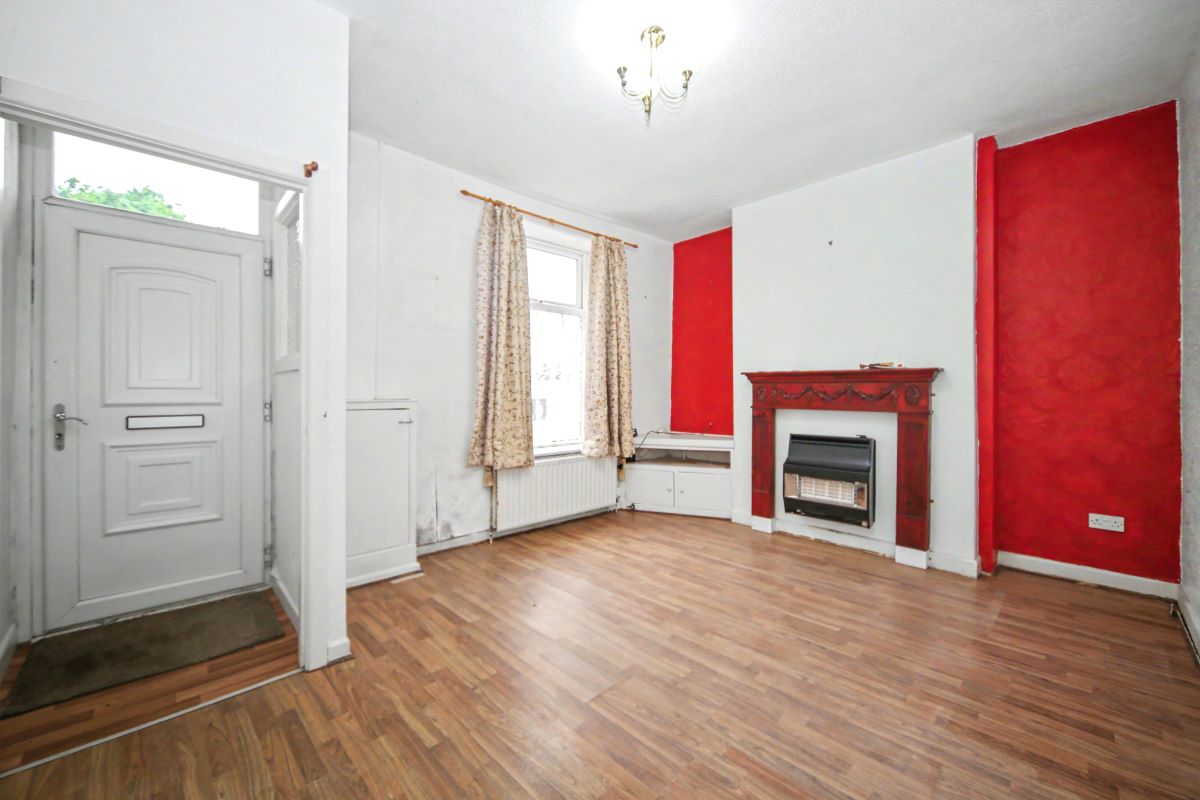 Image 2 of 16