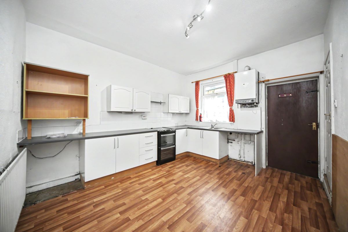 Image 6 of 16