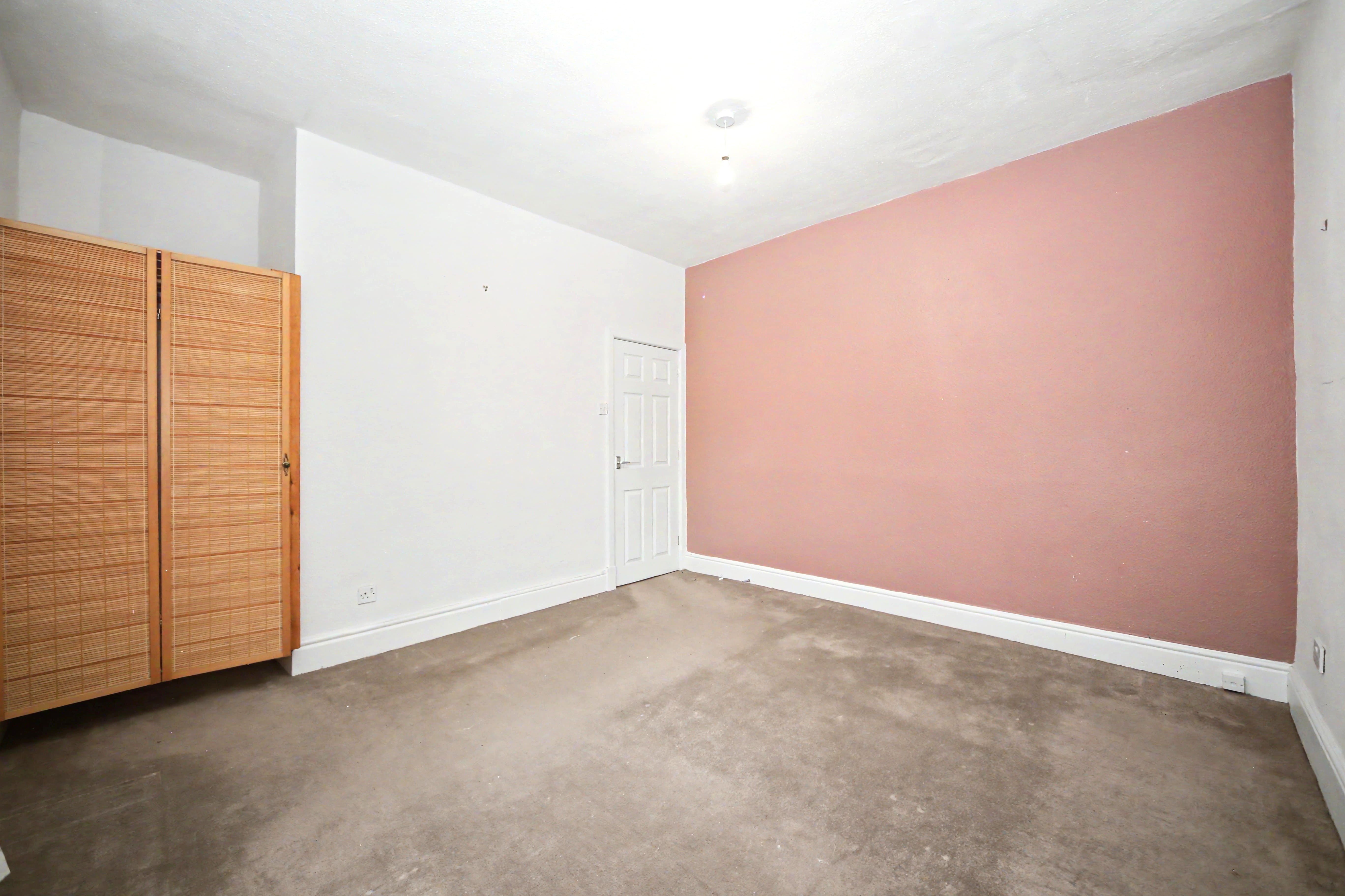 Image 10 of 16