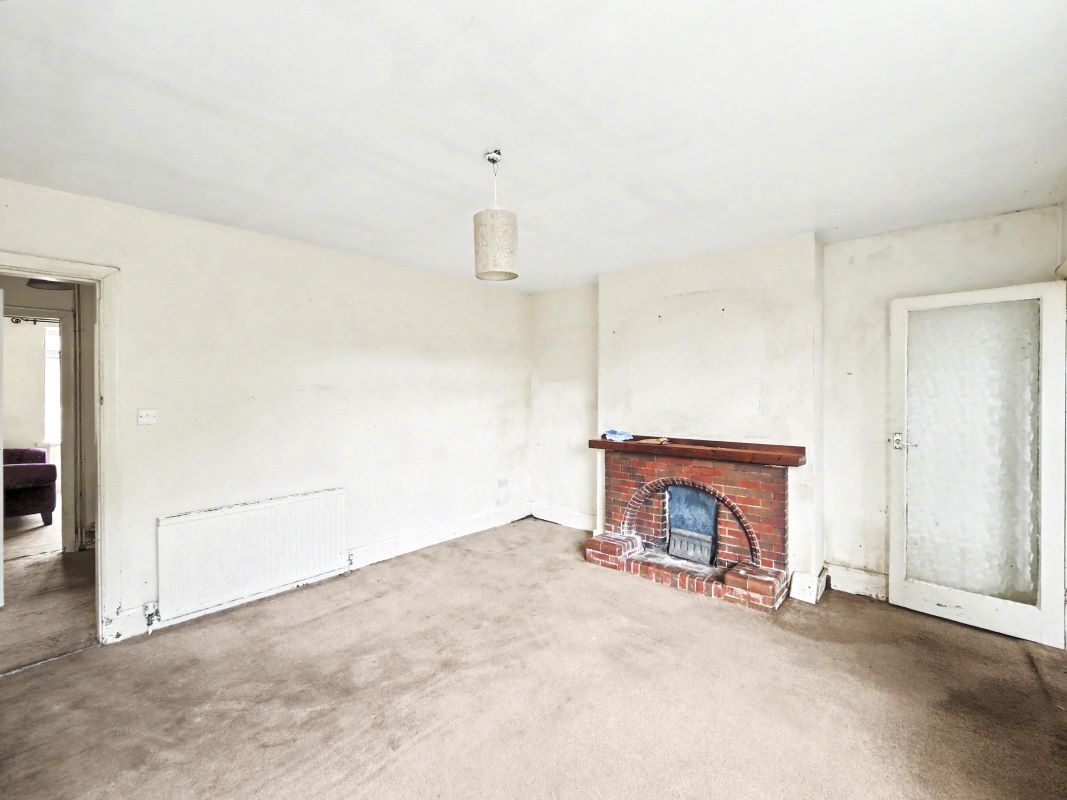 Image 4 of 17