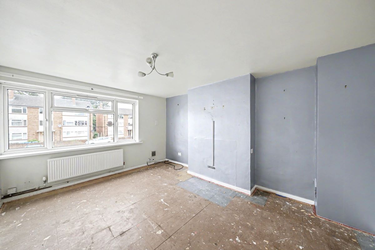 Image 2 of 15