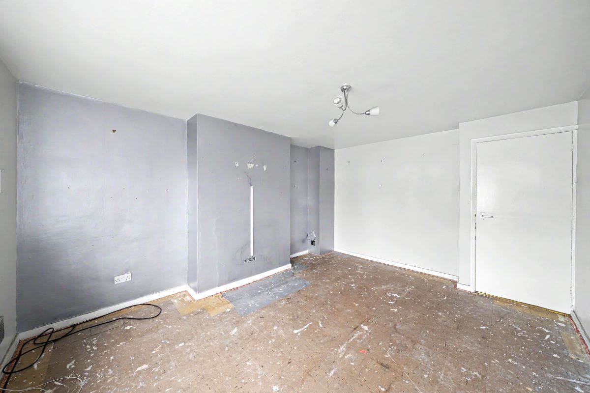 Image 4 of 15