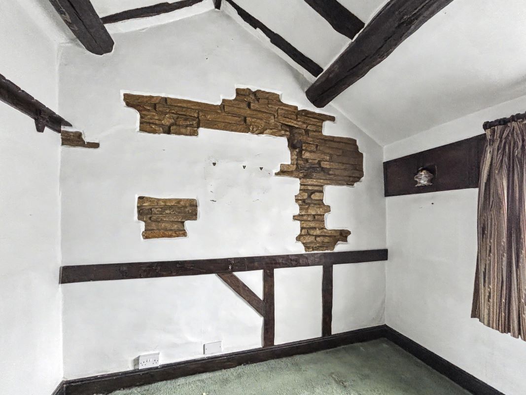 Image 10 of 16