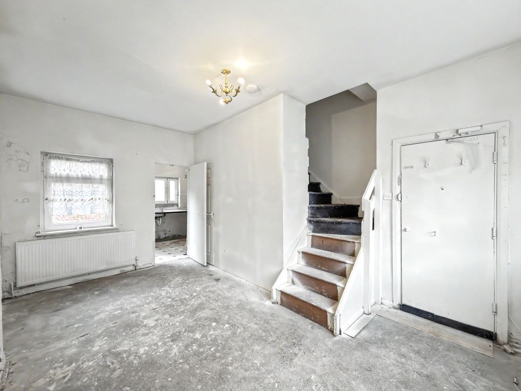 Image 2 of 11