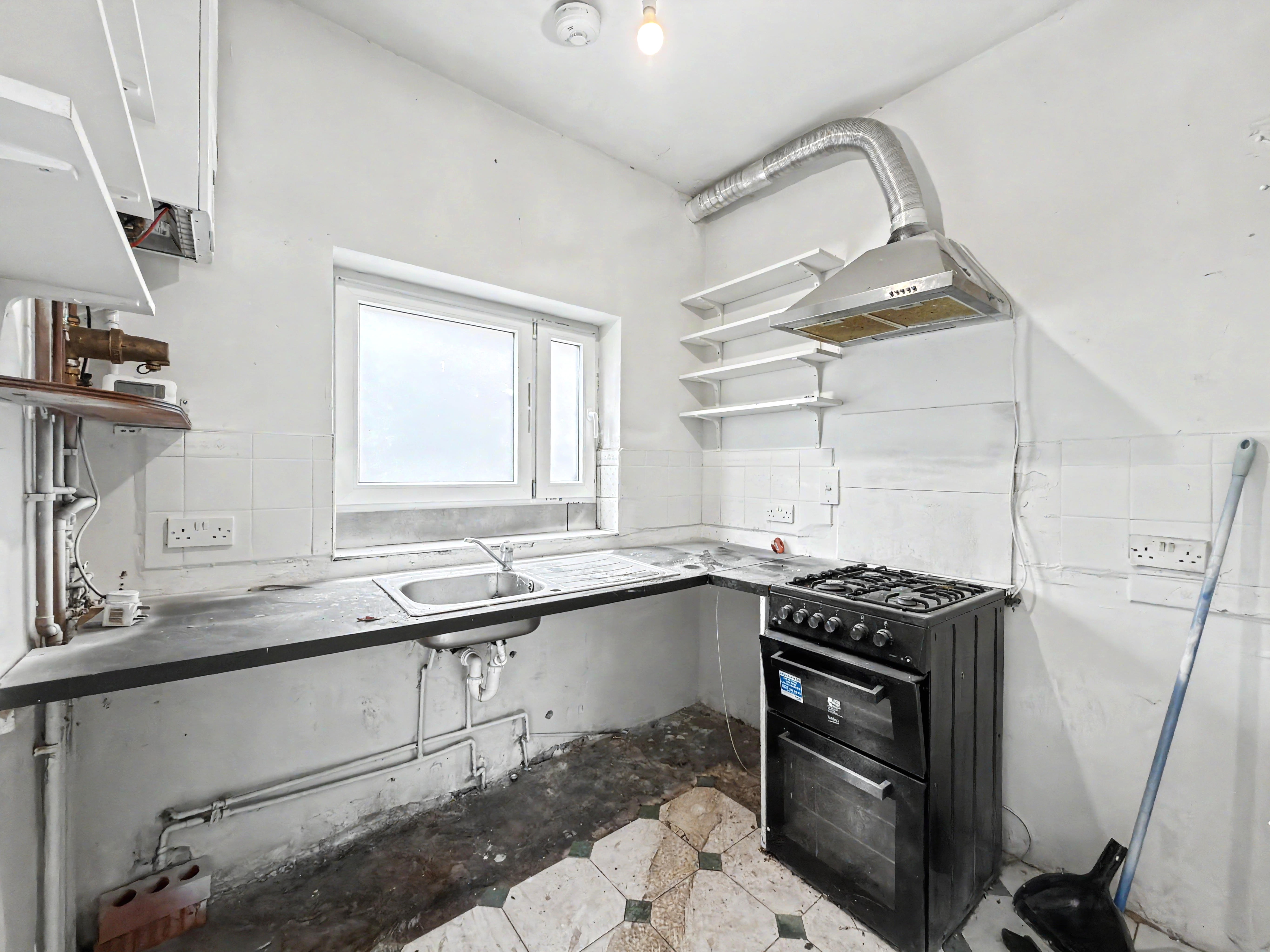 Image 4 of 11