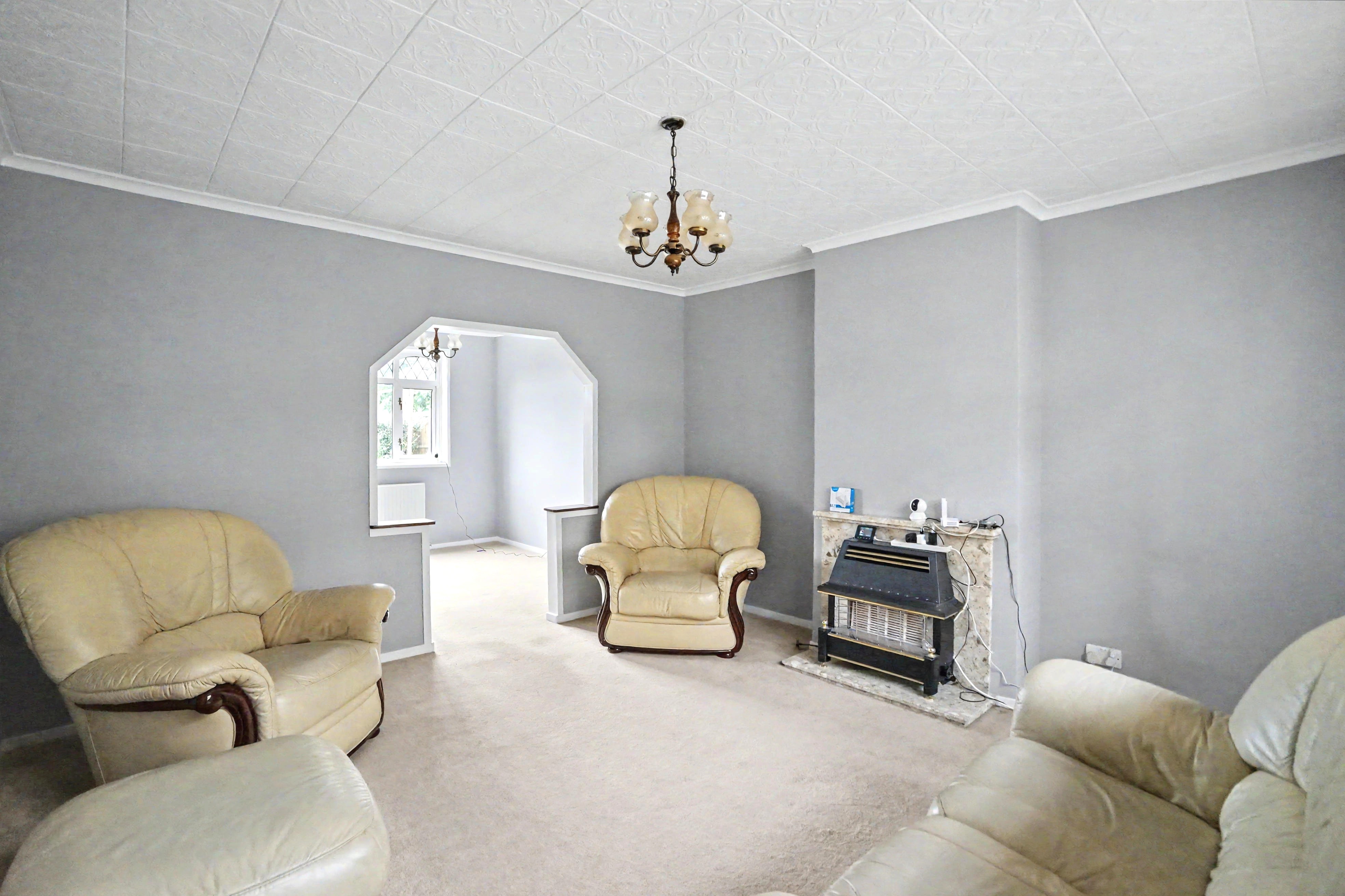 Image 3 of 21