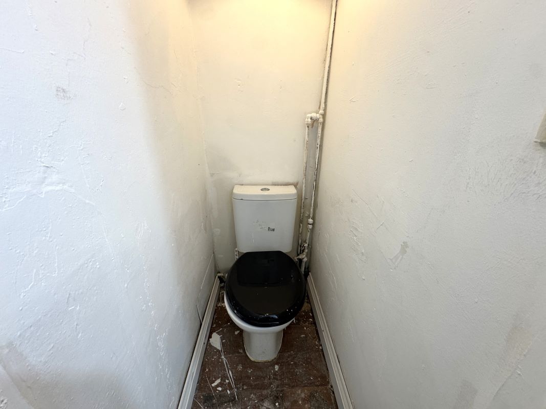 Image 10 of 13