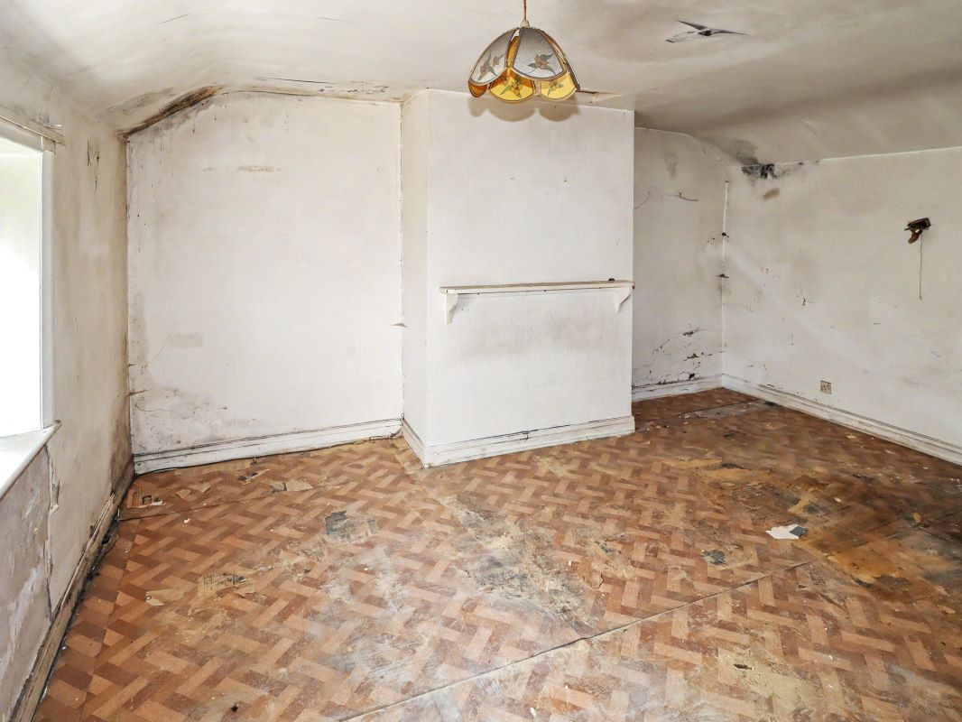 Image 9 of 14