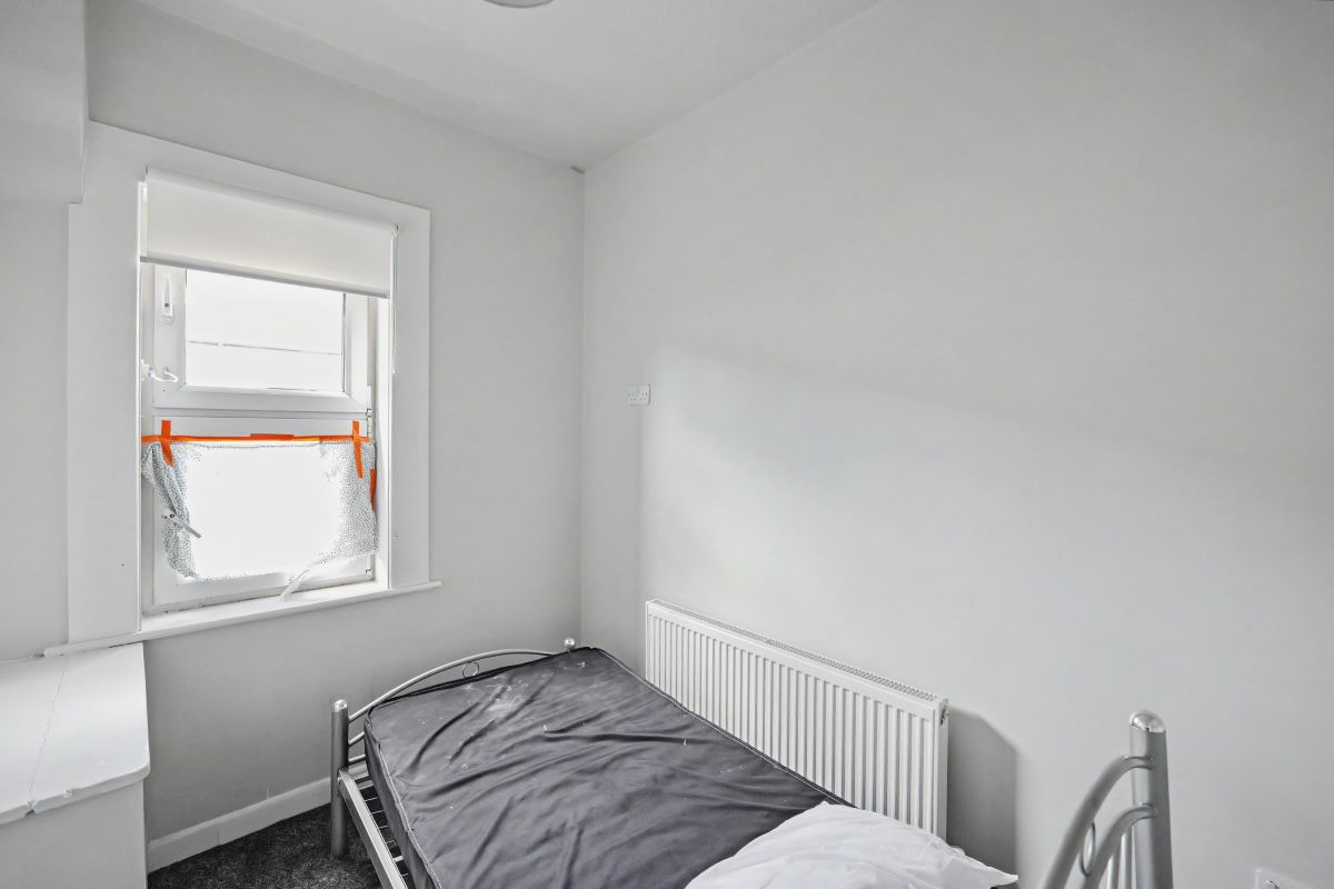 Image 11 of 14