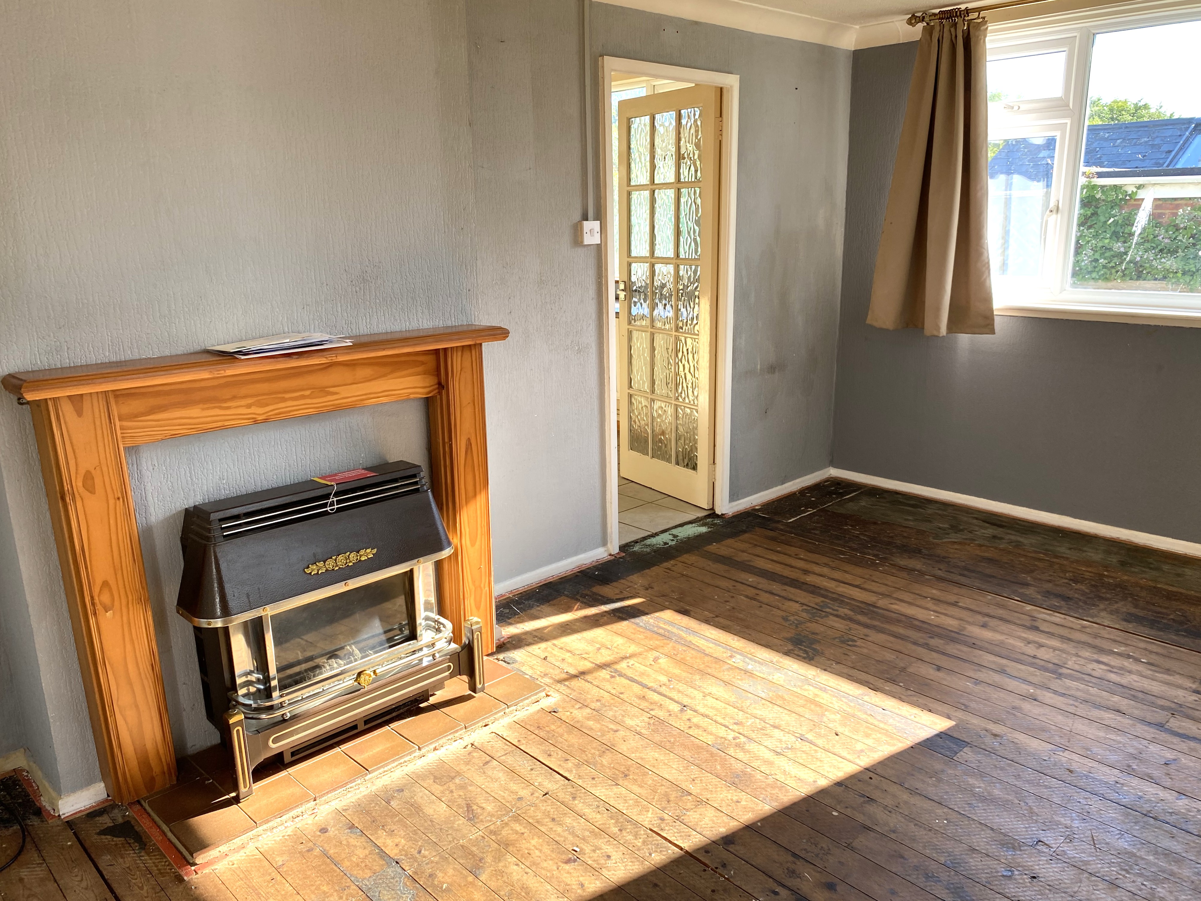 Image 2 of 11