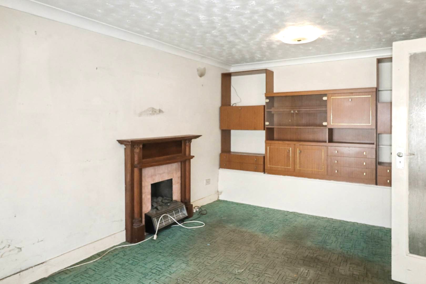 Image 4 of 10