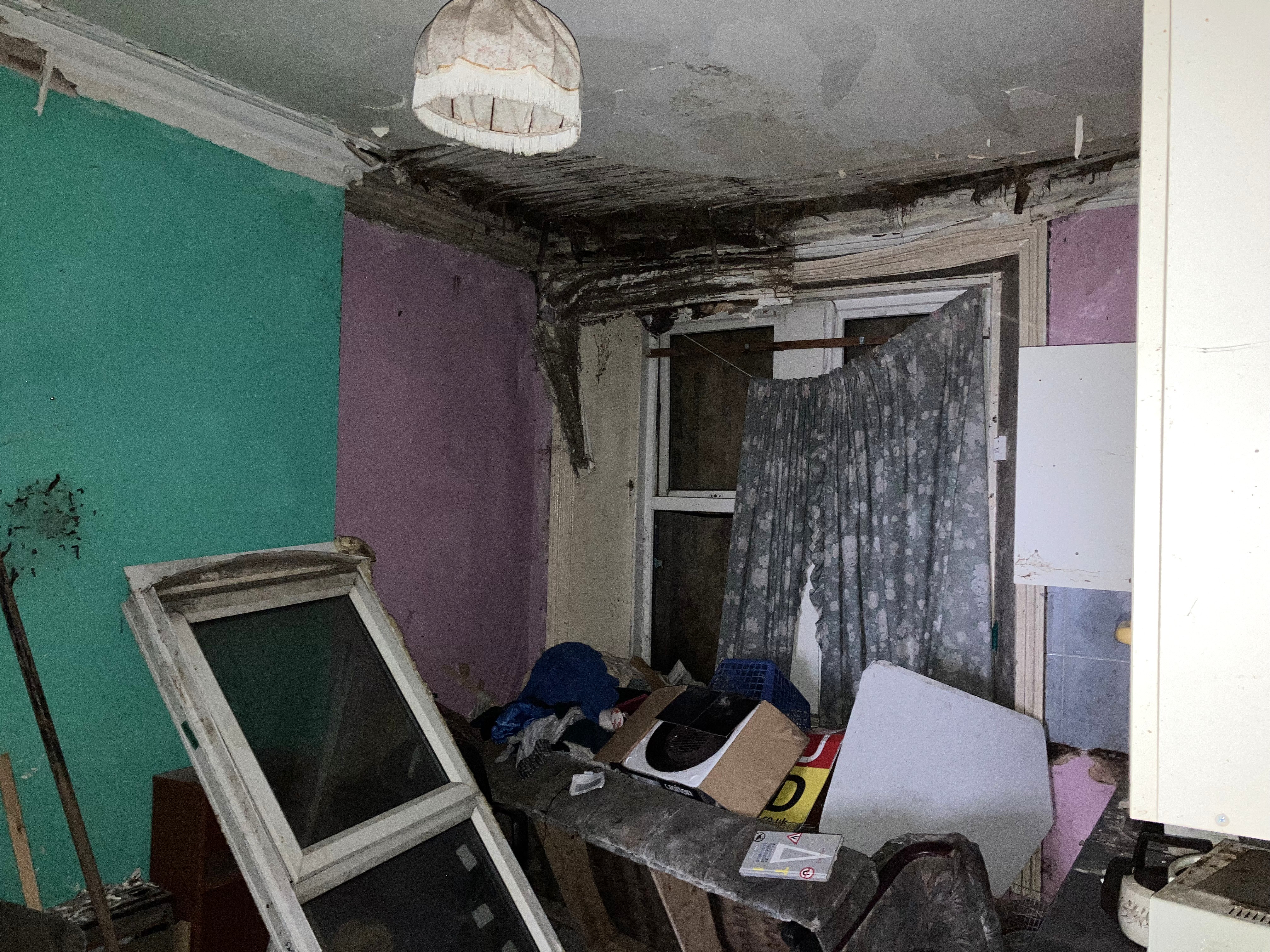 Image 4 of 10