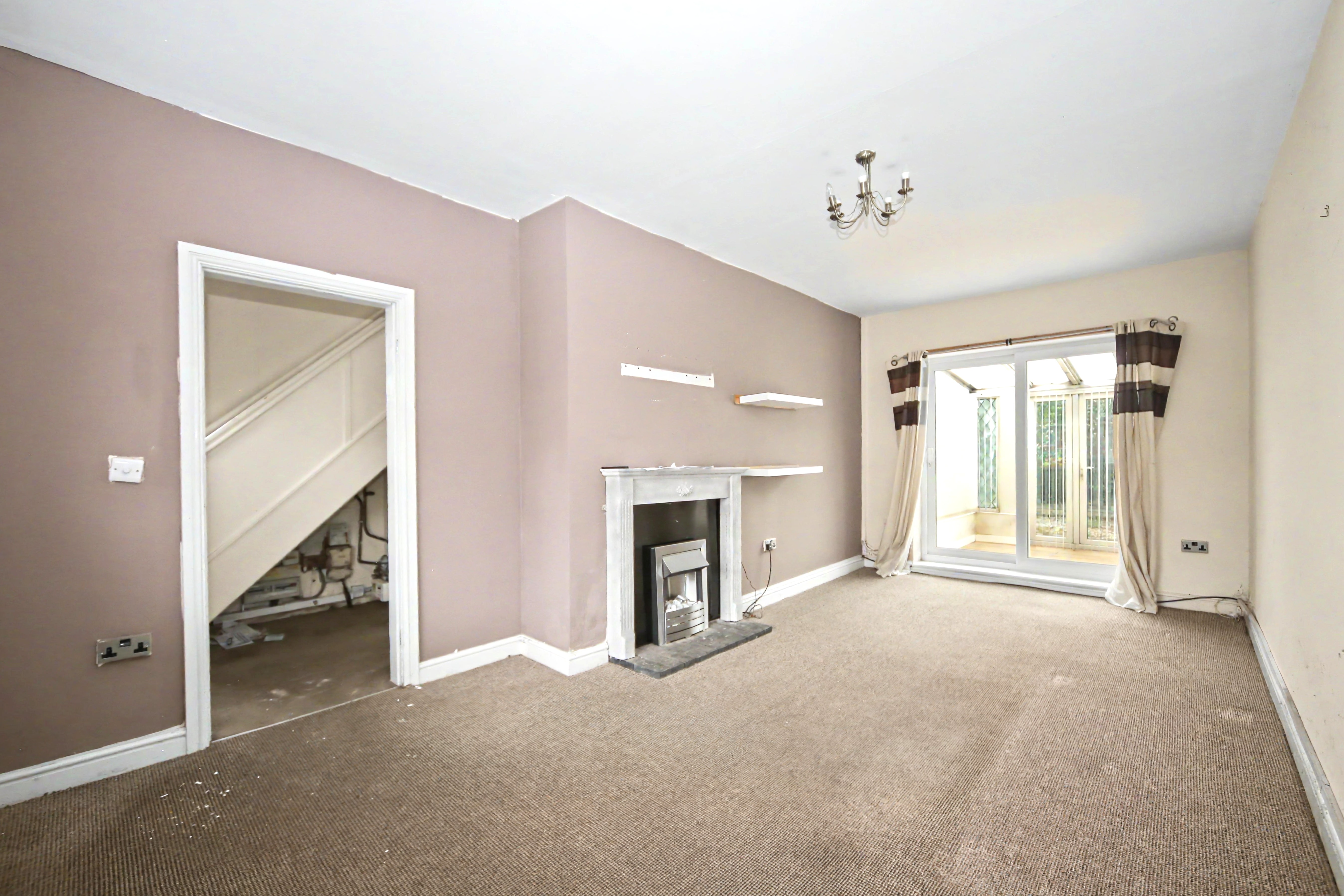Image 3 of 19
